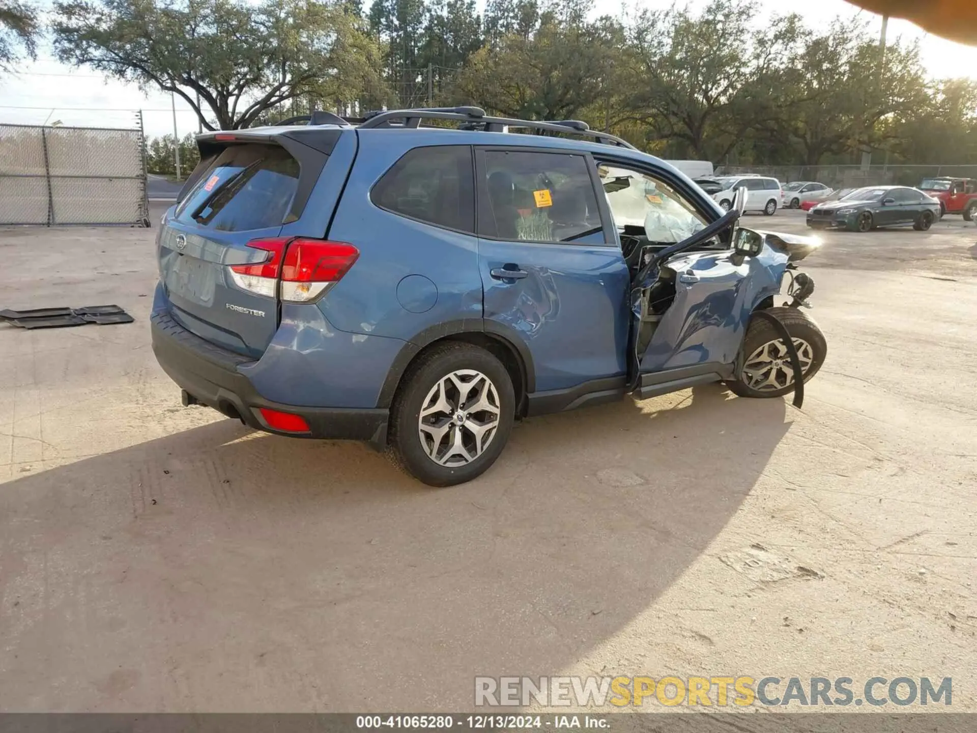 4 Photograph of a damaged car JF2SKADC7RH508169 SUBARU FORESTER 2024