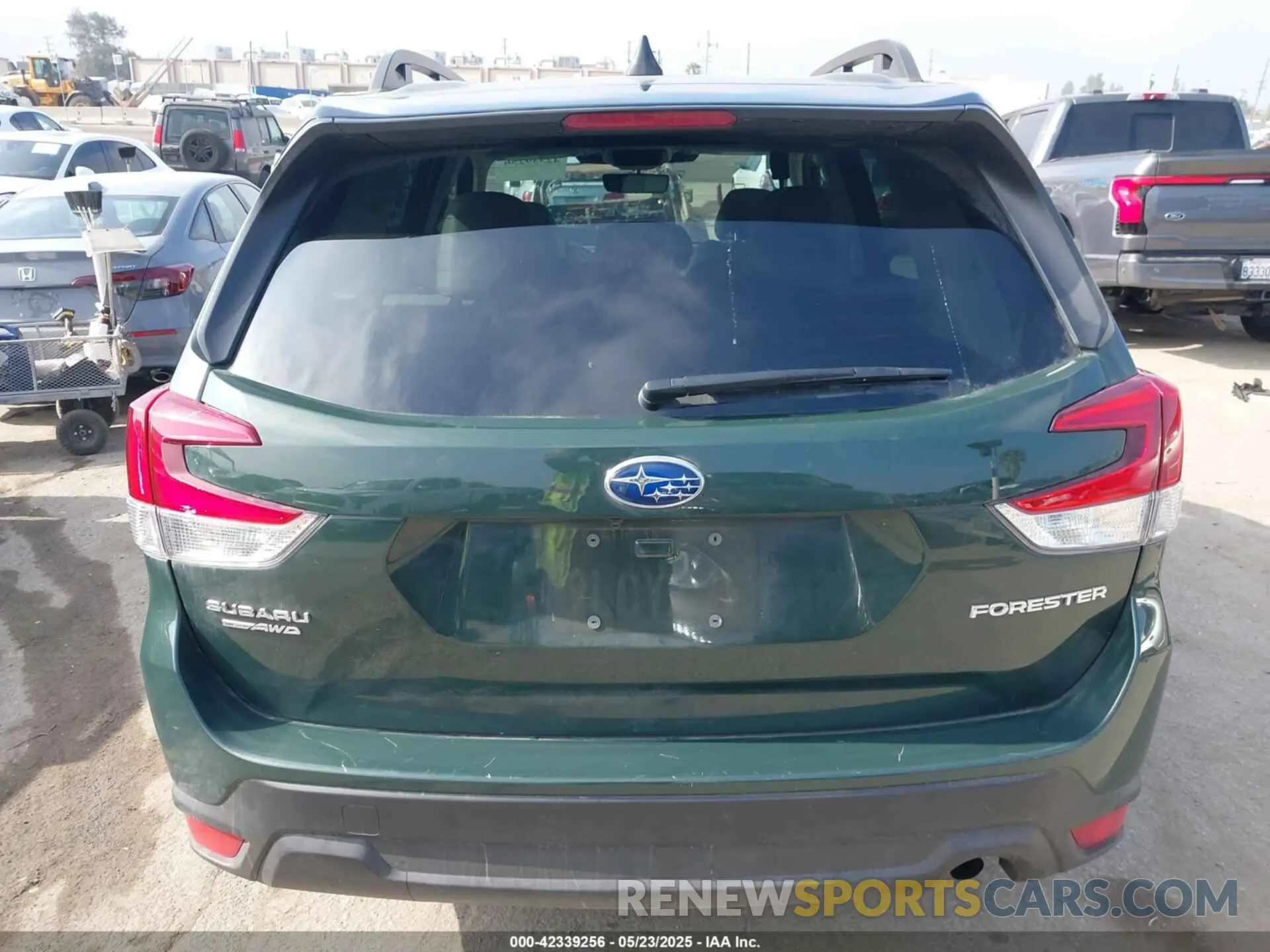 16 Photograph of a damaged car JF2SKADC9RH411801 SUBARU FORESTER 2024