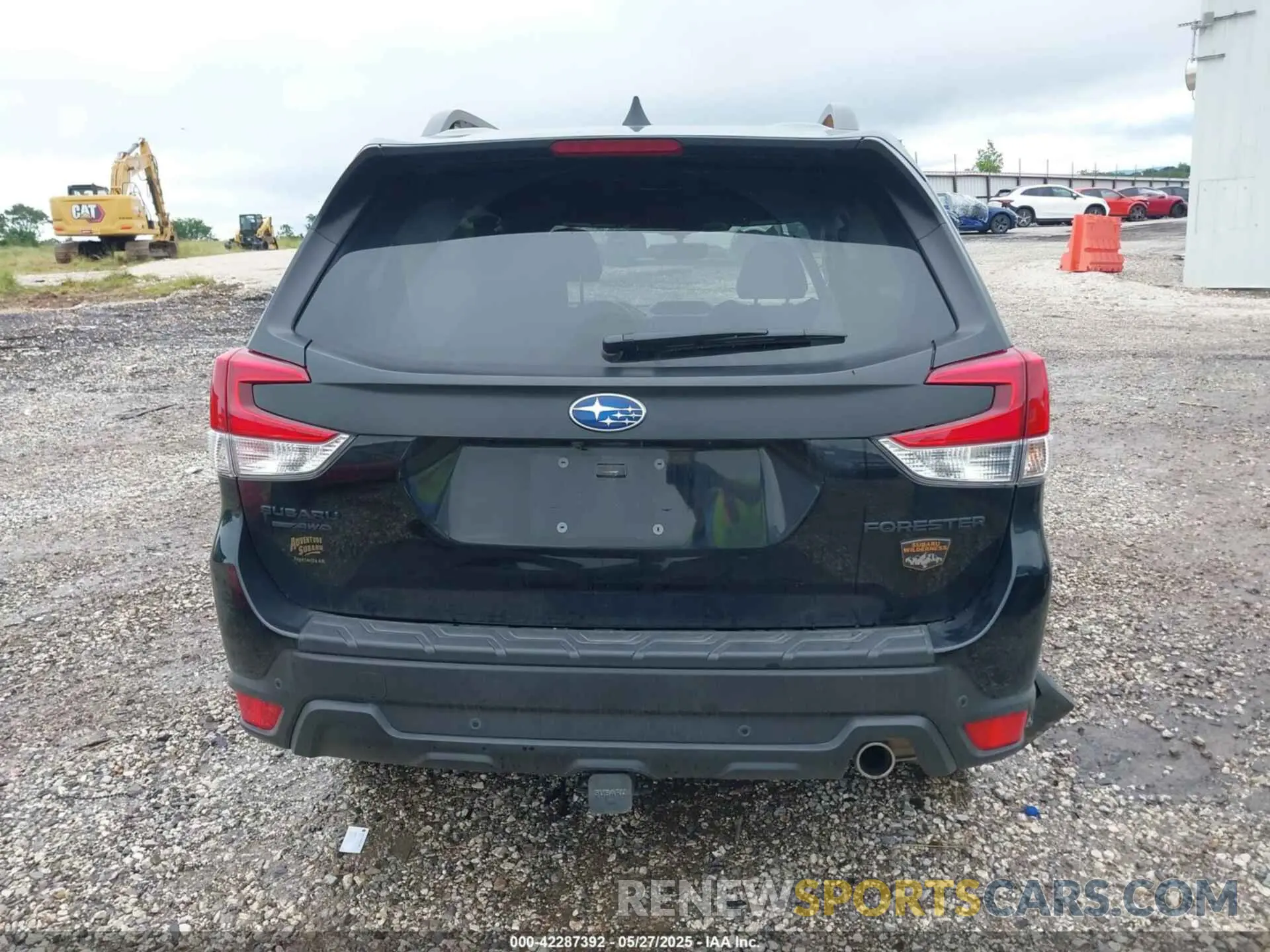 17 Photograph of a damaged car JF2SKAHC3RH530275 SUBARU FORESTER 2024