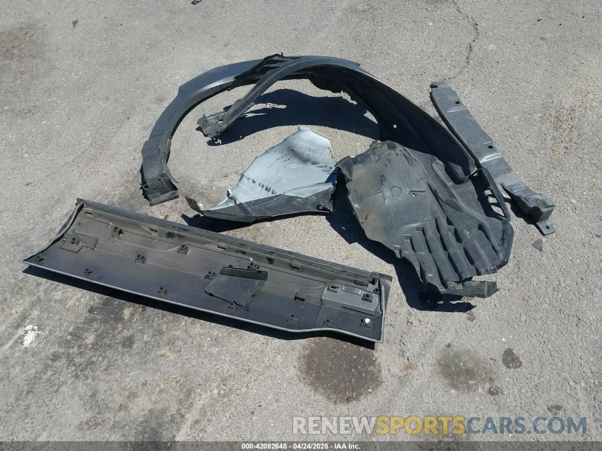 12 Photograph of a damaged car JF2SKAJC6RH528367 SUBARU FORESTER 2024
