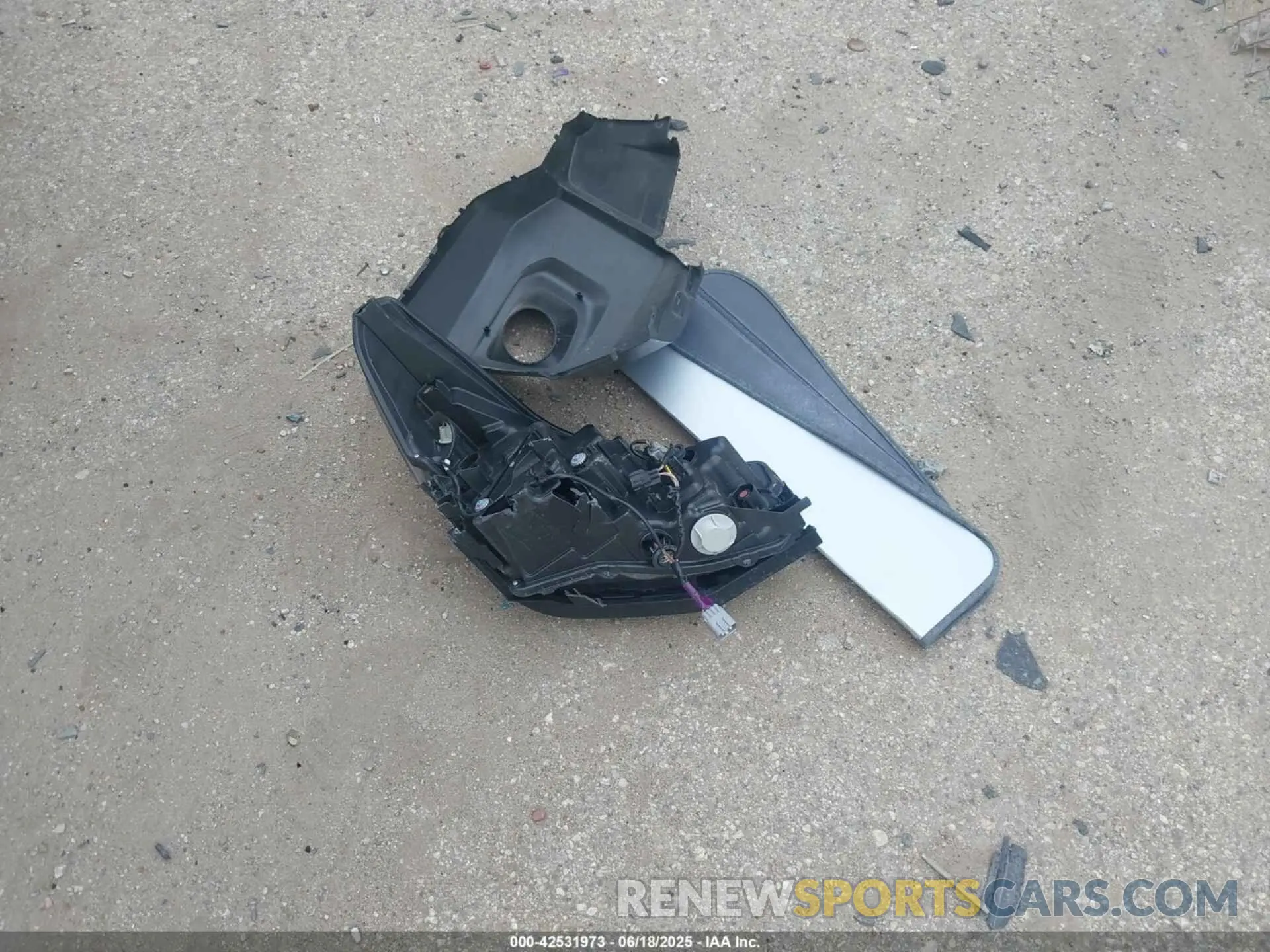 12 Photograph of a damaged car JF2SKAJC7RH411932 SUBARU FORESTER 2024
