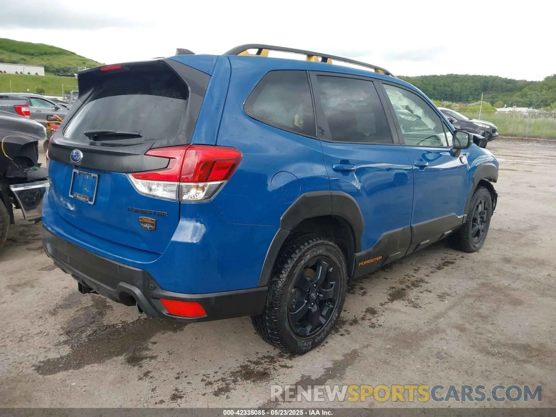 4 Photograph of a damaged car JF2SKAJCXRH457075 SUBARU FORESTER 2024