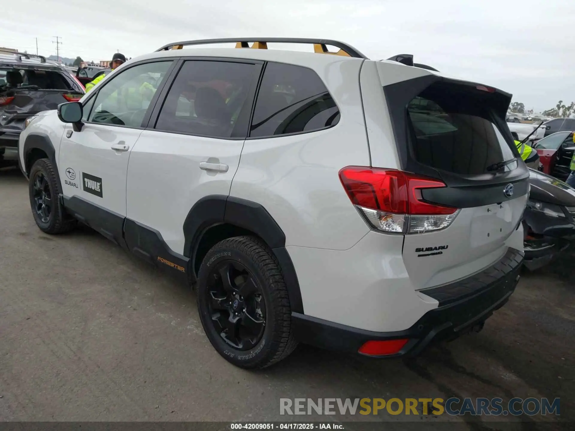 3 Photograph of a damaged car JF2SKAJCXRH498564 SUBARU FORESTER 2024
