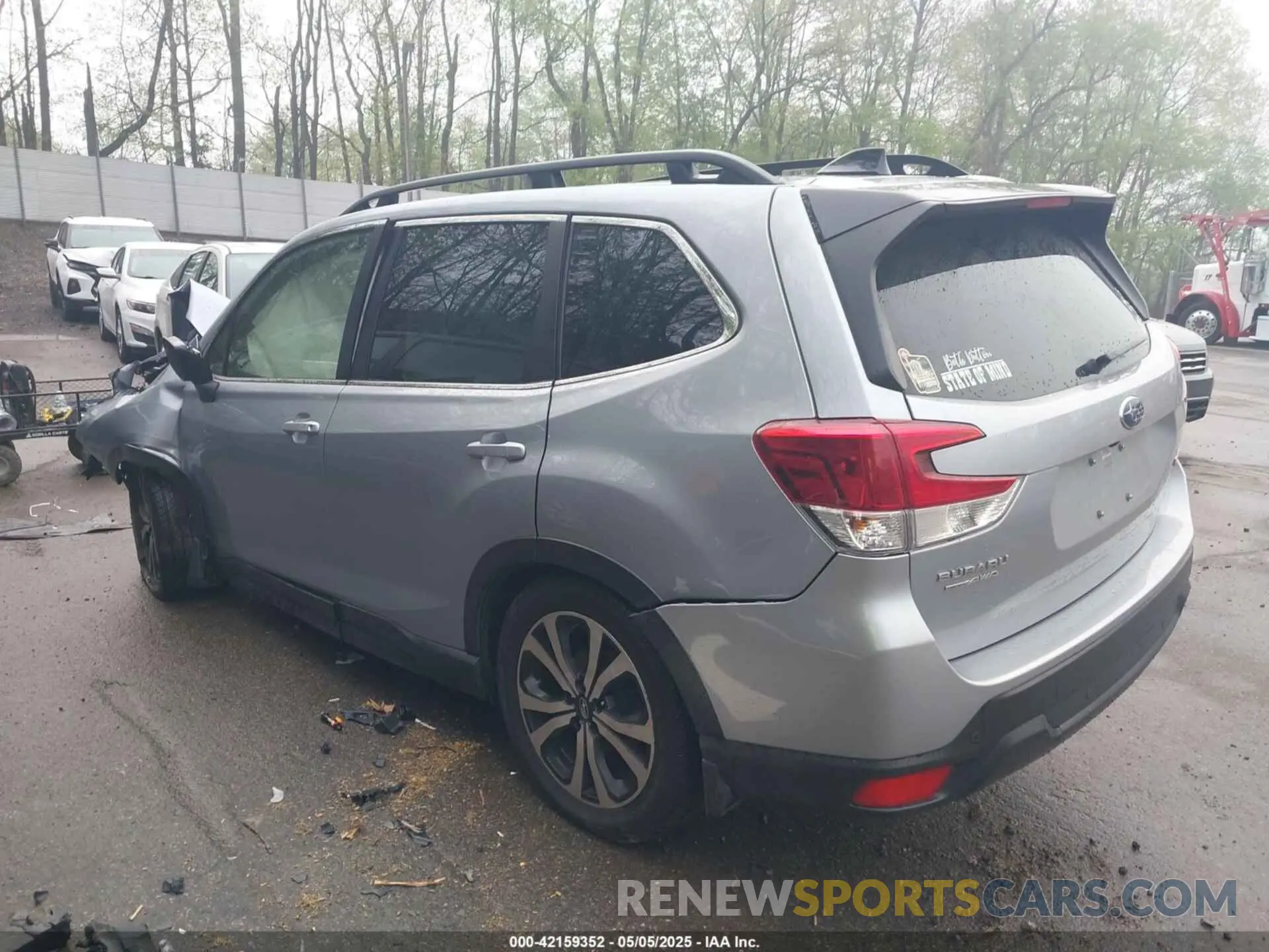 3 Photograph of a damaged car JF2SKALC0RH418279 SUBARU FORESTER 2024