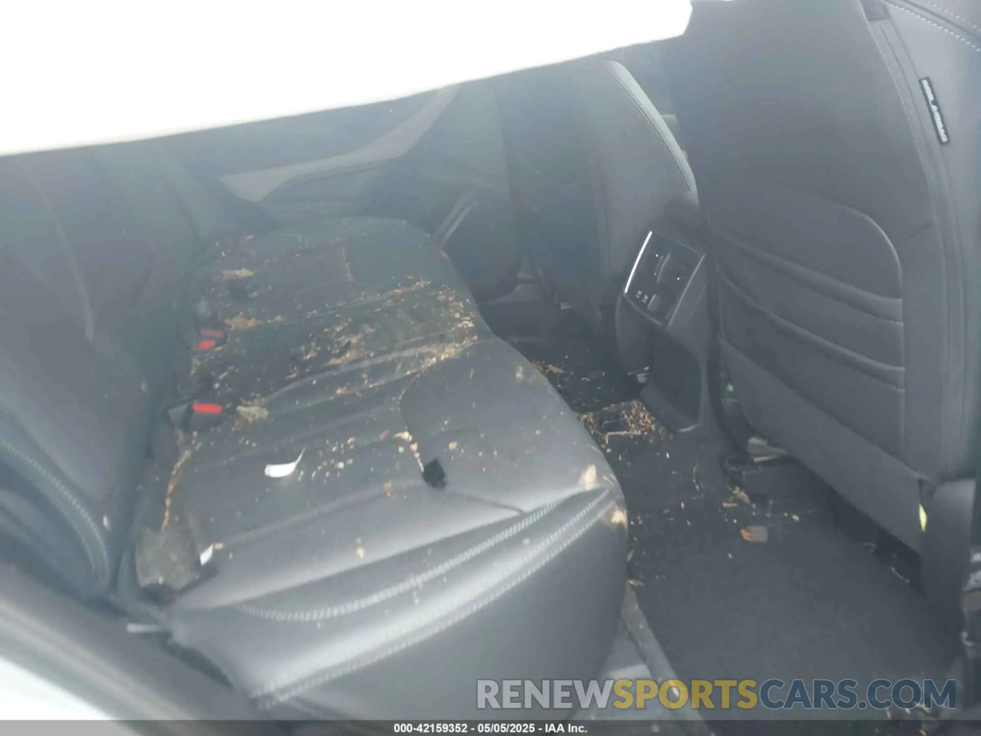 8 Photograph of a damaged car JF2SKALC0RH418279 SUBARU FORESTER 2024