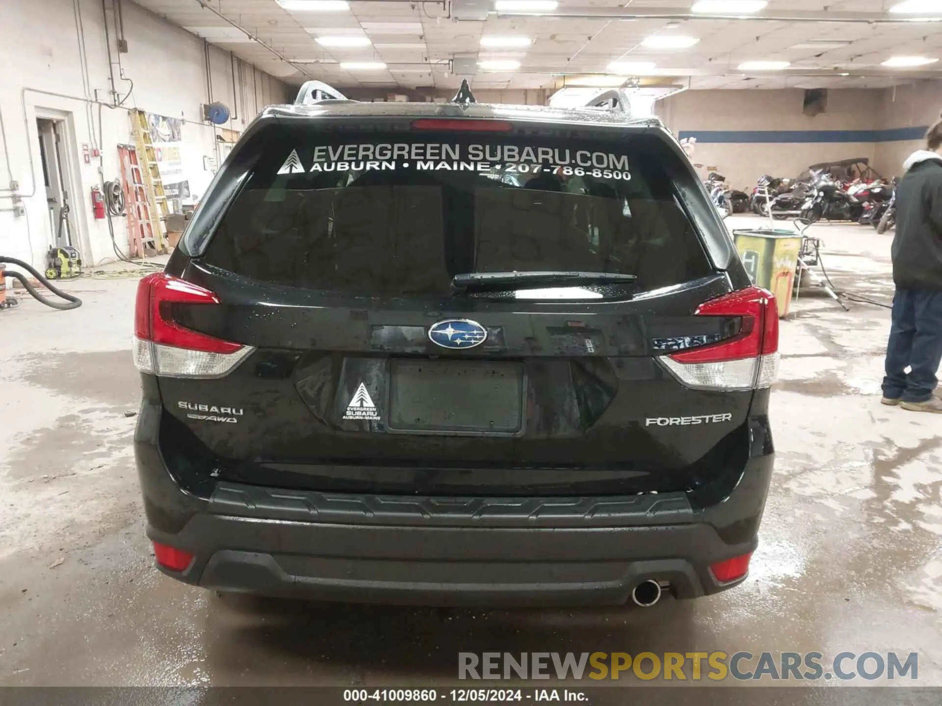 17 Photograph of a damaged car JF2SKALC4RH441399 SUBARU FORESTER 2024