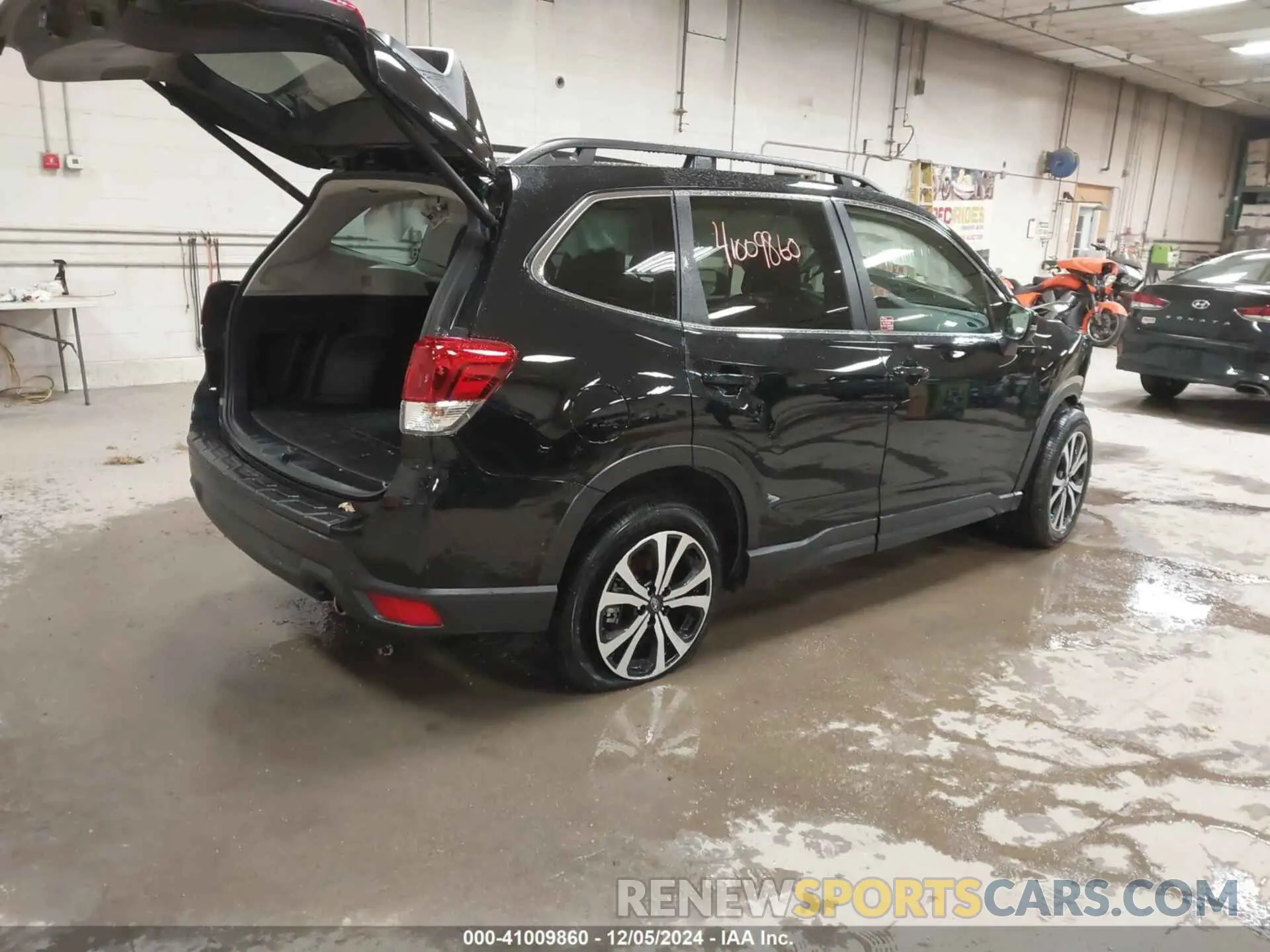 4 Photograph of a damaged car JF2SKALC4RH441399 SUBARU FORESTER 2024