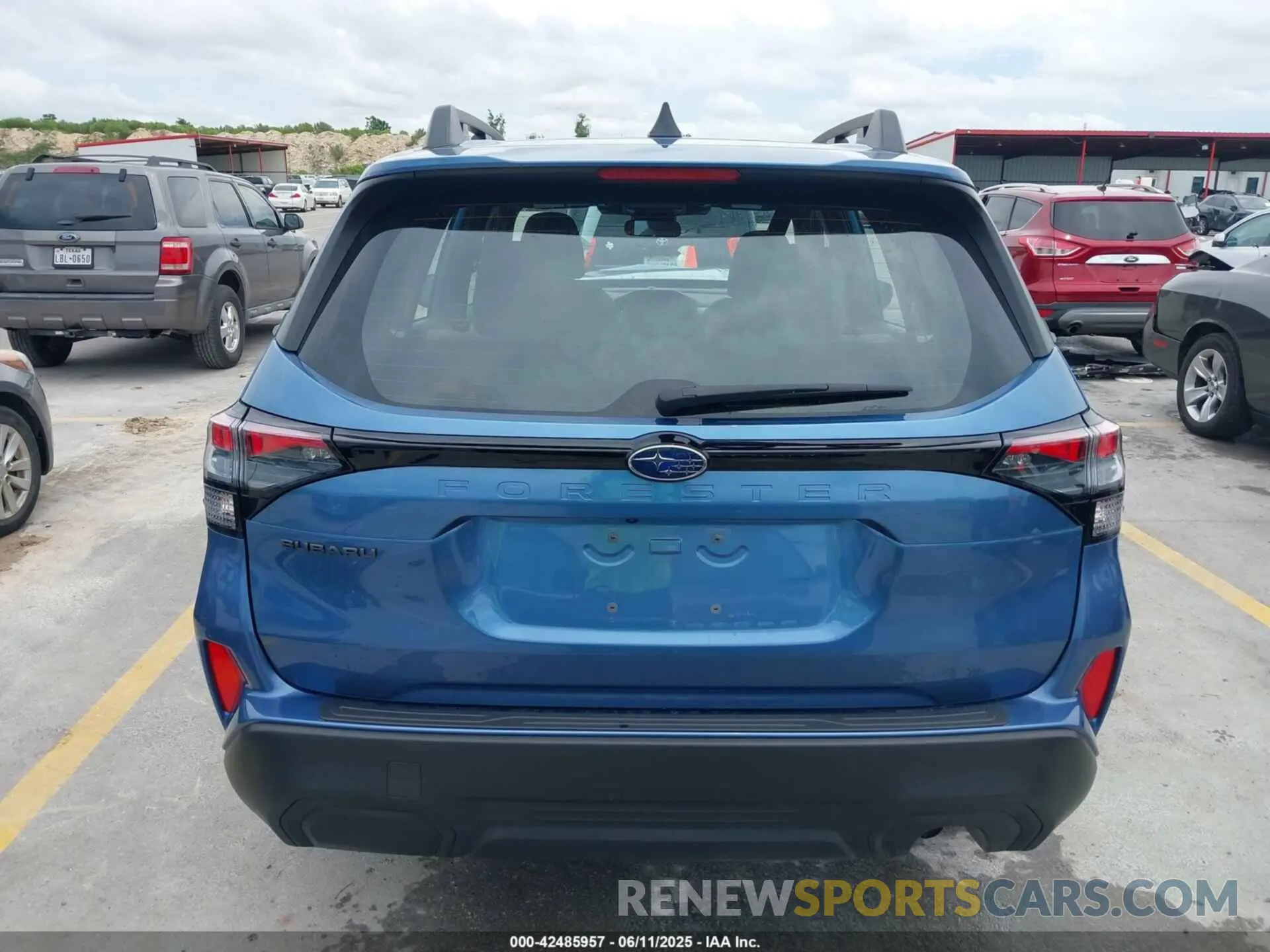 17 Photograph of a damaged car JF2SLDAC0SH501685 SUBARU FORESTER 2025