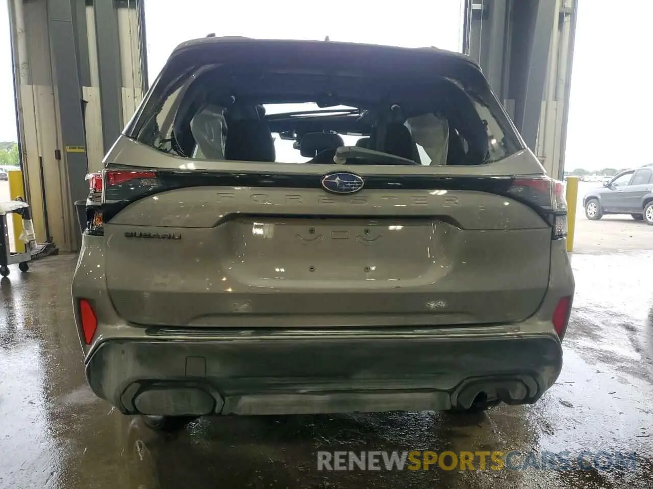 6 Photograph of a damaged car JF2SLDBC2SH520818 SUBARU FORESTER 2025