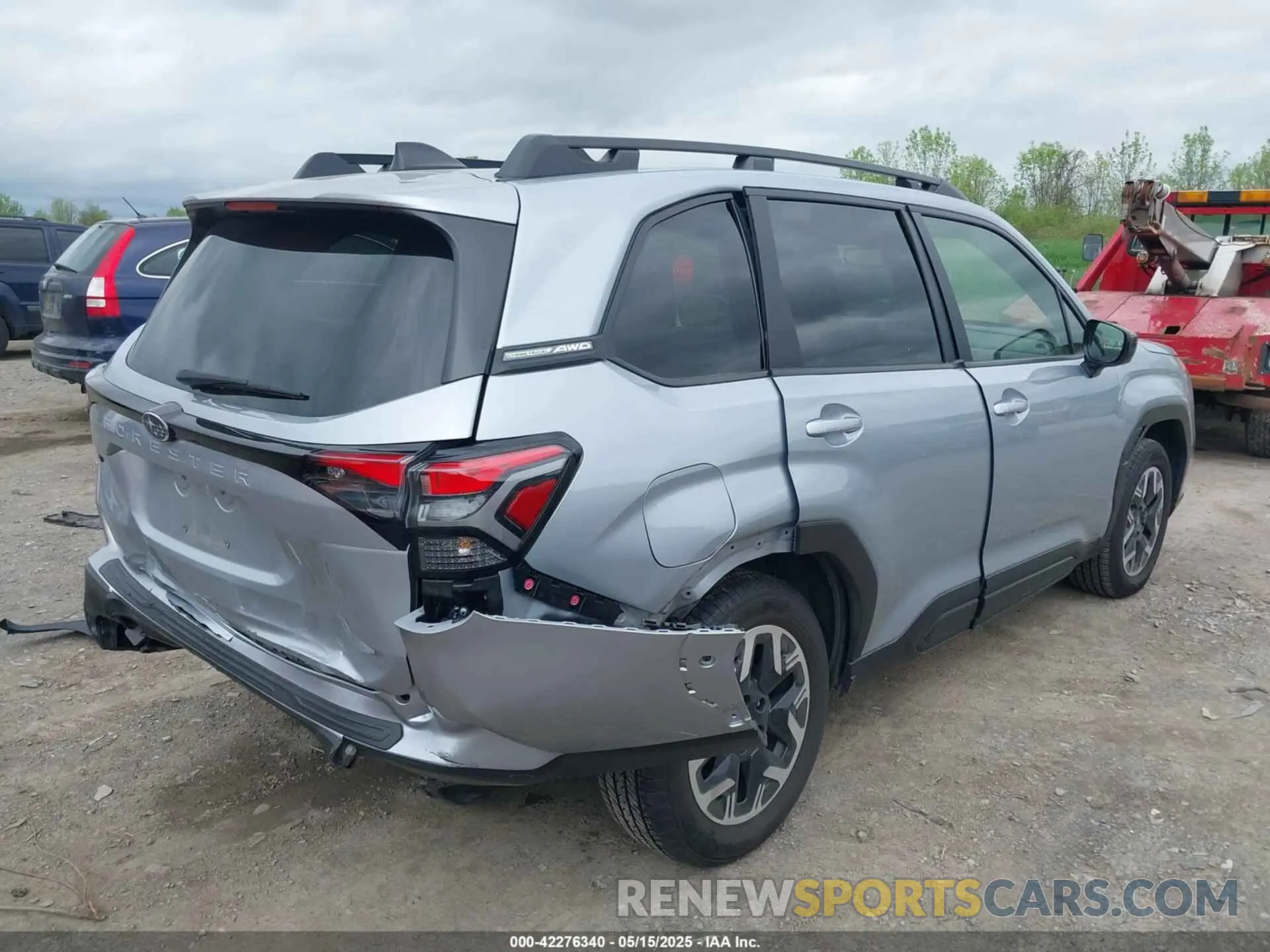 4 Photograph of a damaged car JF2SLDDC1SH441525 SUBARU FORESTER 2025