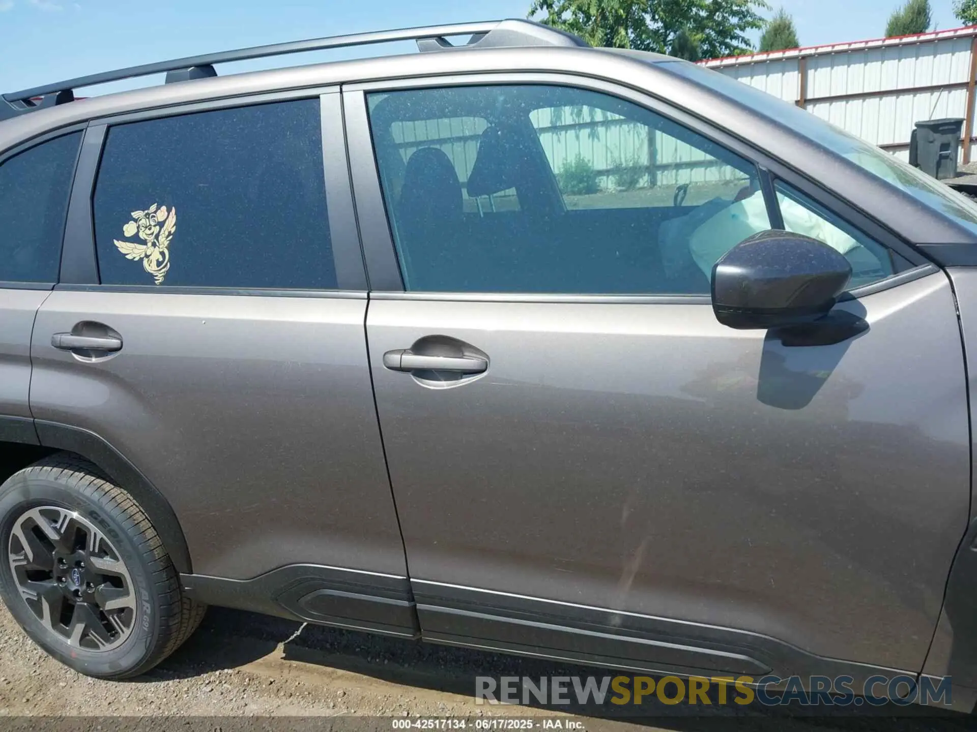 13 Photograph of a damaged car JF2SLDDC1SH572986 SUBARU FORESTER 2025