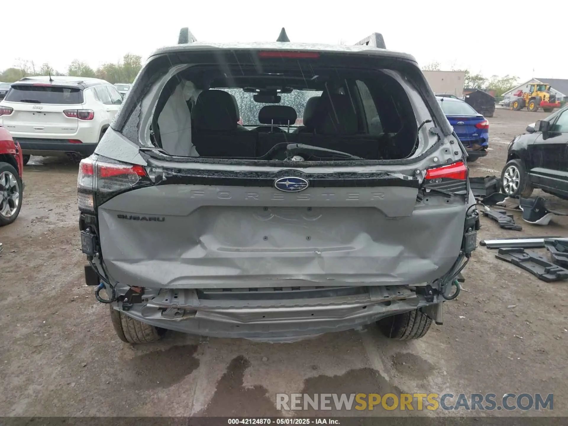 17 Photograph of a damaged car JF2SLDDC5SH484183 SUBARU FORESTER 2025