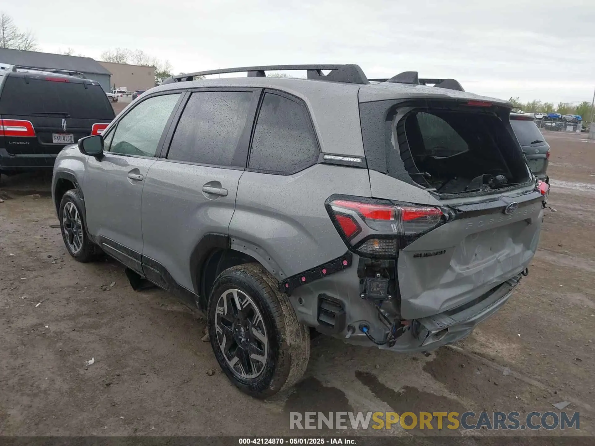 3 Photograph of a damaged car JF2SLDDC5SH484183 SUBARU FORESTER 2025