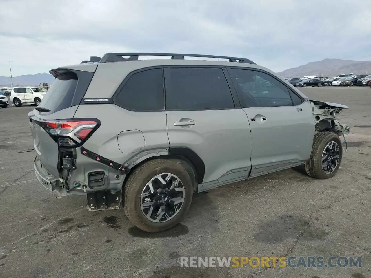 3 Photograph of a damaged car JF2SLDDC7SH512565 SUBARU FORESTER 2025