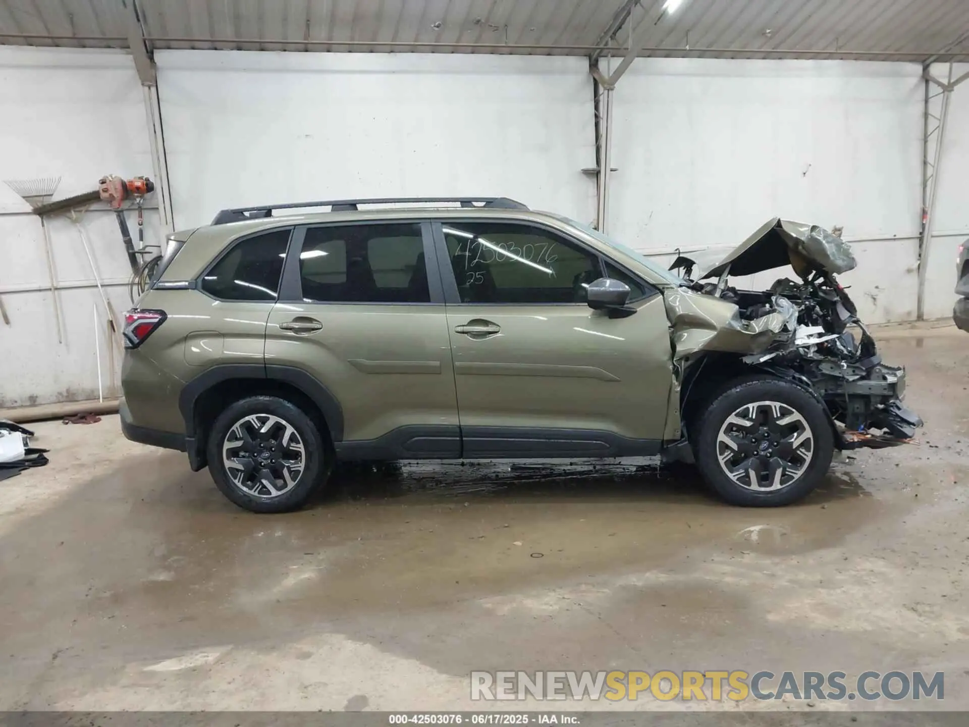 13 Photograph of a damaged car JF2SLDDC9SH438517 SUBARU FORESTER 2025