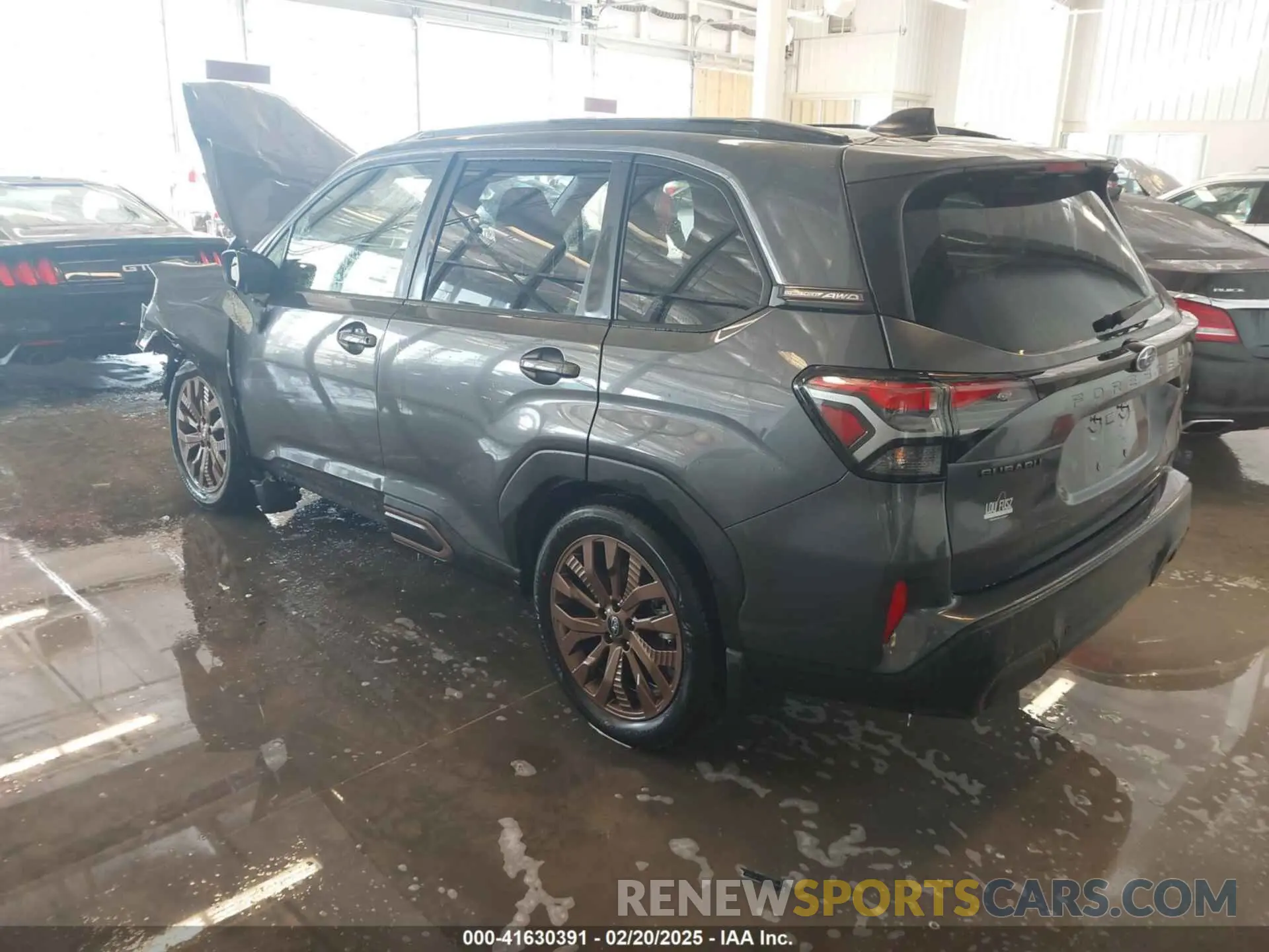 3 Photograph of a damaged car JF2SLDHC5SH463313 SUBARU FORESTER 2025