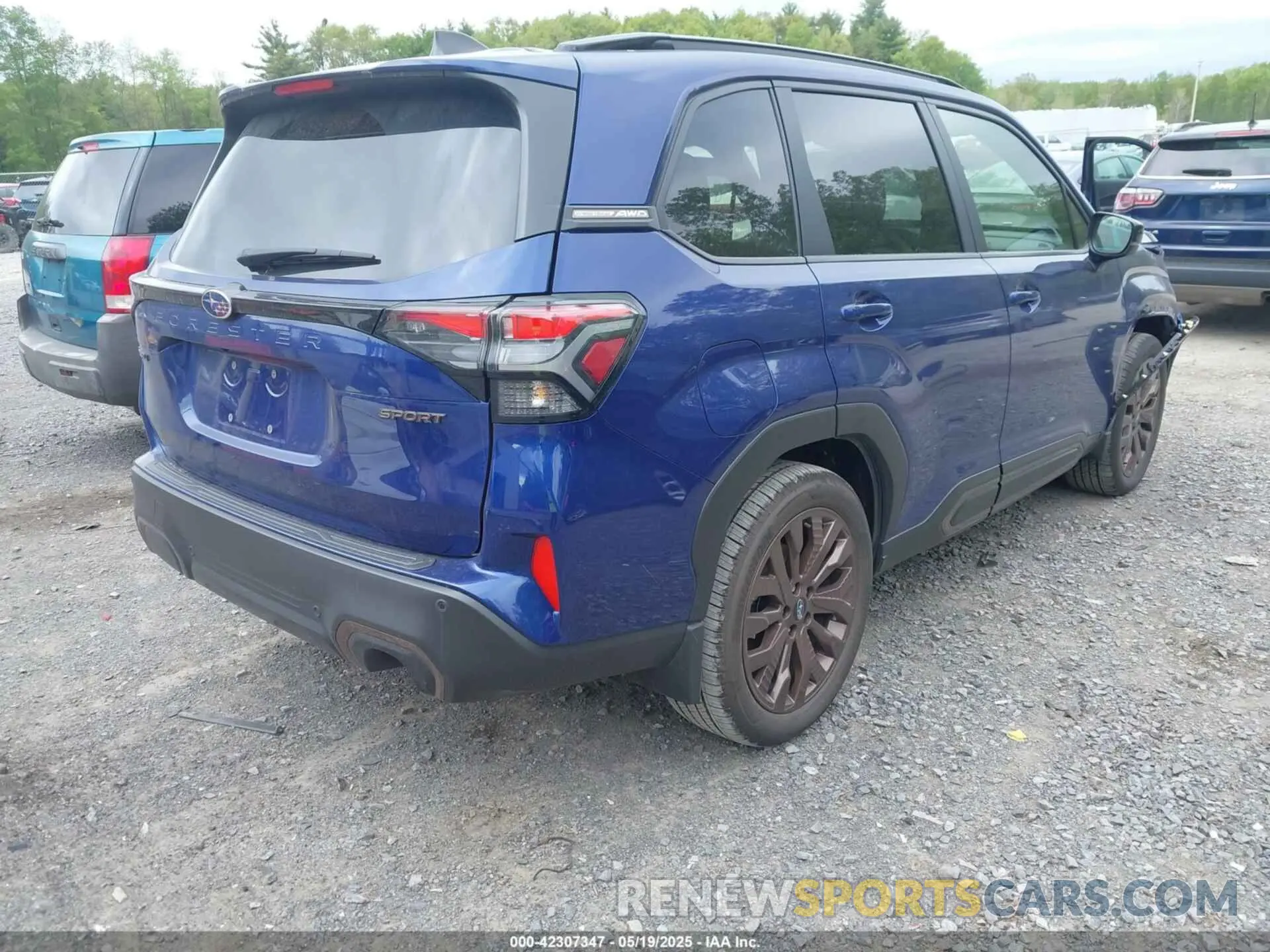 4 Photograph of a damaged car JF2SLDHC7SH470442 SUBARU FORESTER 2025