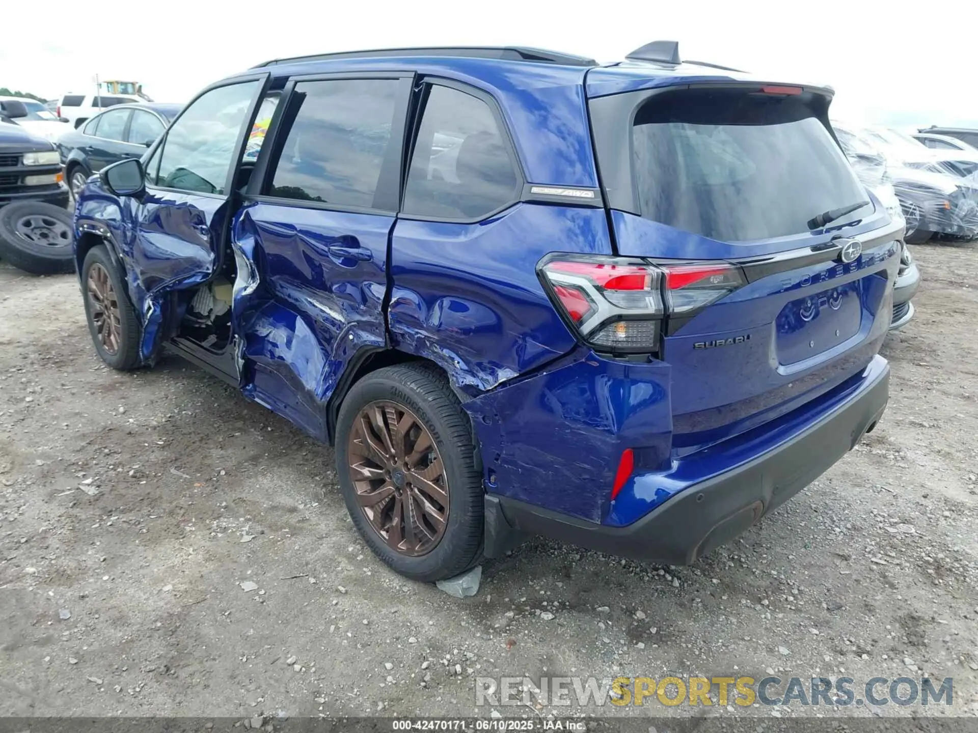 3 Photograph of a damaged car JF2SLDHC9SH420996 SUBARU FORESTER 2025
