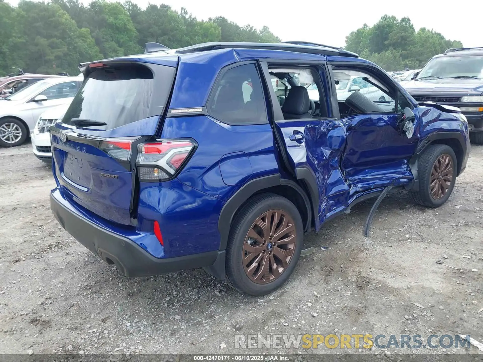 4 Photograph of a damaged car JF2SLDHC9SH420996 SUBARU FORESTER 2025