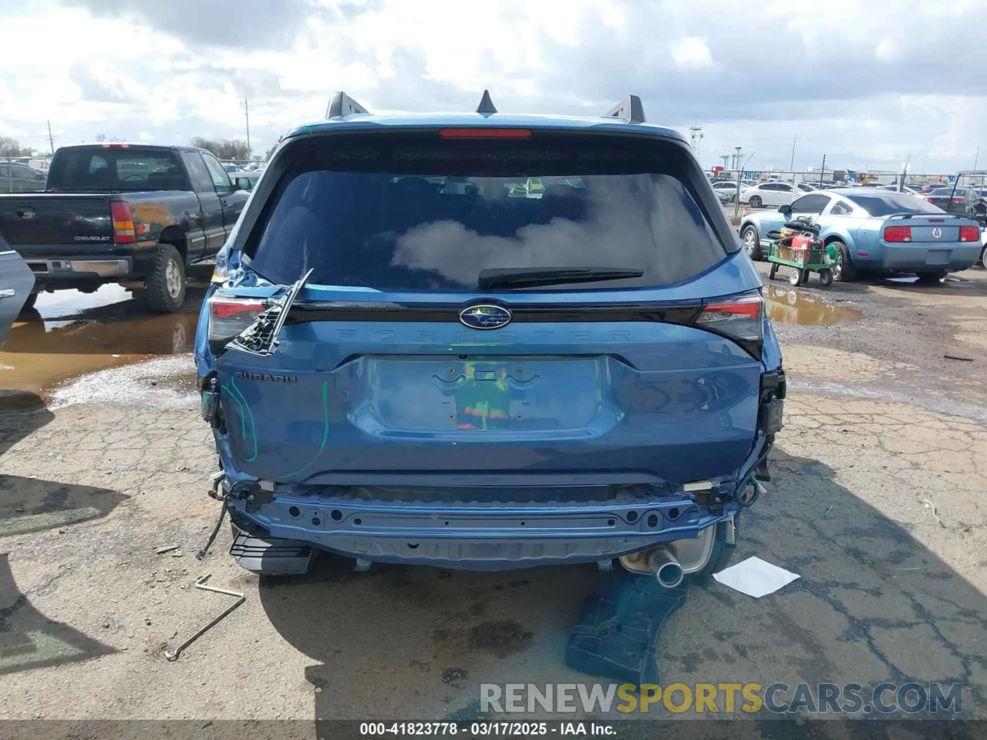 17 Photograph of a damaged car JF2SLDRC3SH432205 SUBARU FORESTER 2025