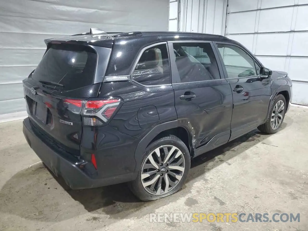 3 Photograph of a damaged car JF2SLDTC1SH470928 SUBARU FORESTER 2025