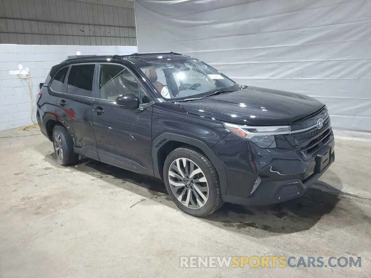 4 Photograph of a damaged car JF2SLDTC1SH470928 SUBARU FORESTER 2025