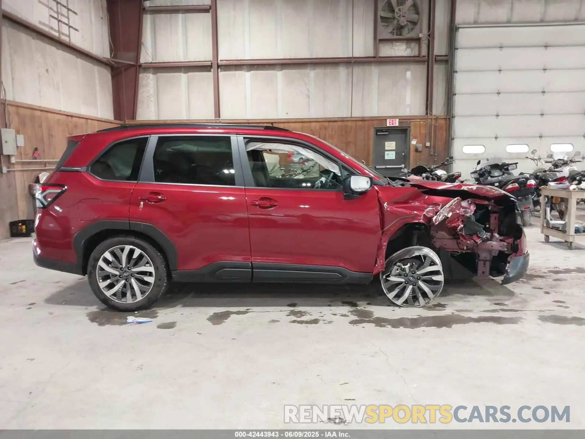 14 Photograph of a damaged car JF2SLDTC2SH470551 SUBARU FORESTER 2025