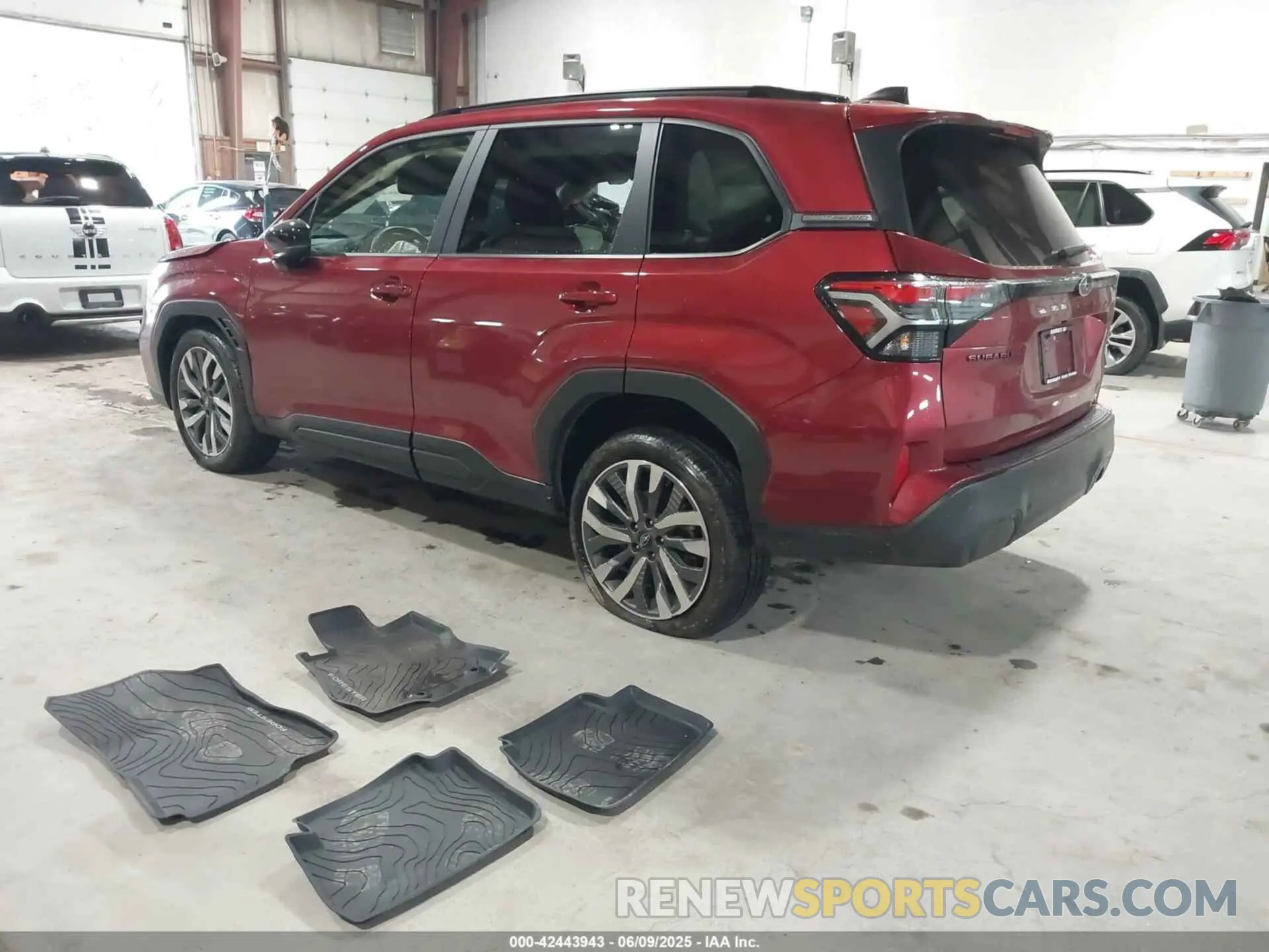 3 Photograph of a damaged car JF2SLDTC2SH470551 SUBARU FORESTER 2025
