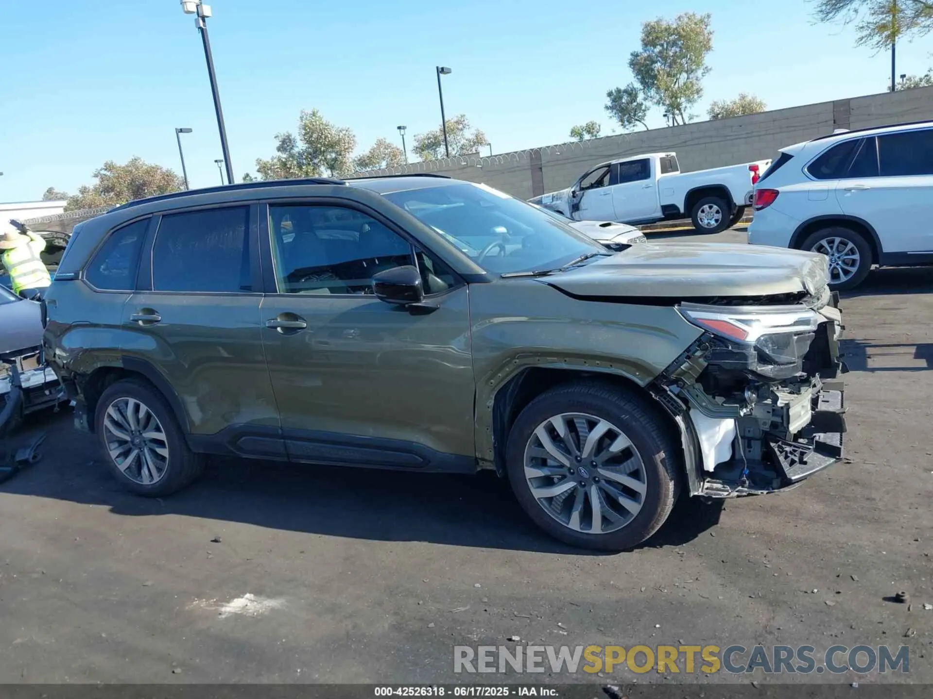 14 Photograph of a damaged car JF2SLDTC2SH492775 SUBARU FORESTER 2025