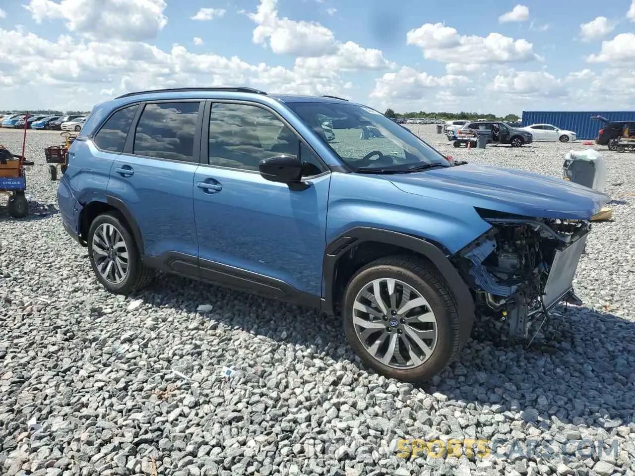 4 Photograph of a damaged car JF2SLDTC7SH513409 SUBARU FORESTER 2025
