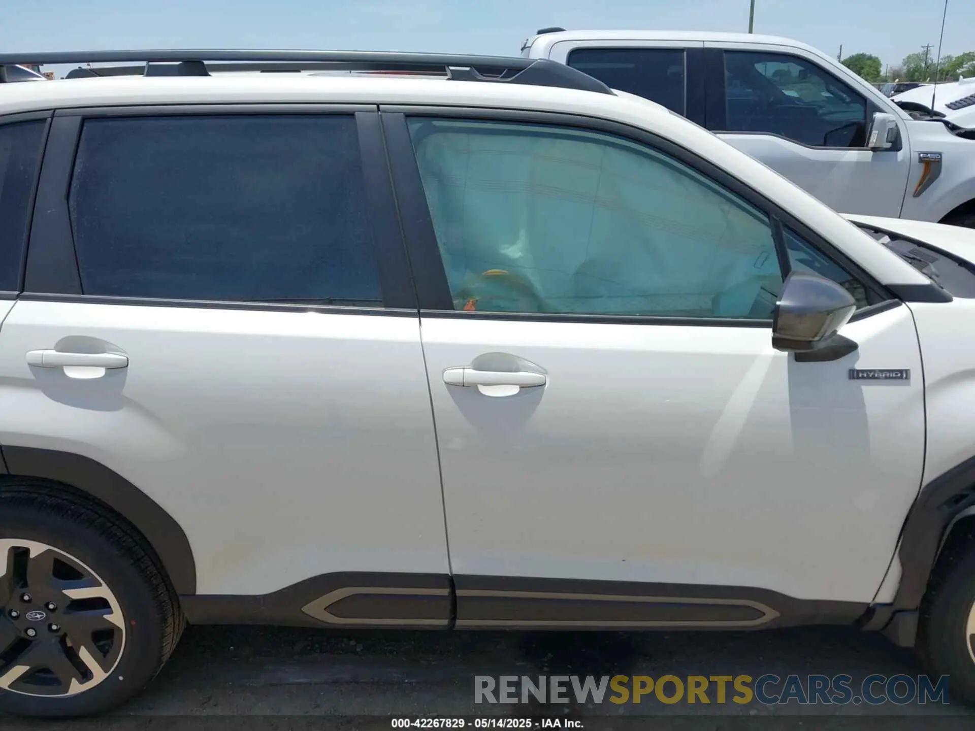 13 Photograph of a damaged car JF2SLSRD6SH405142 SUBARU FORESTER 2025