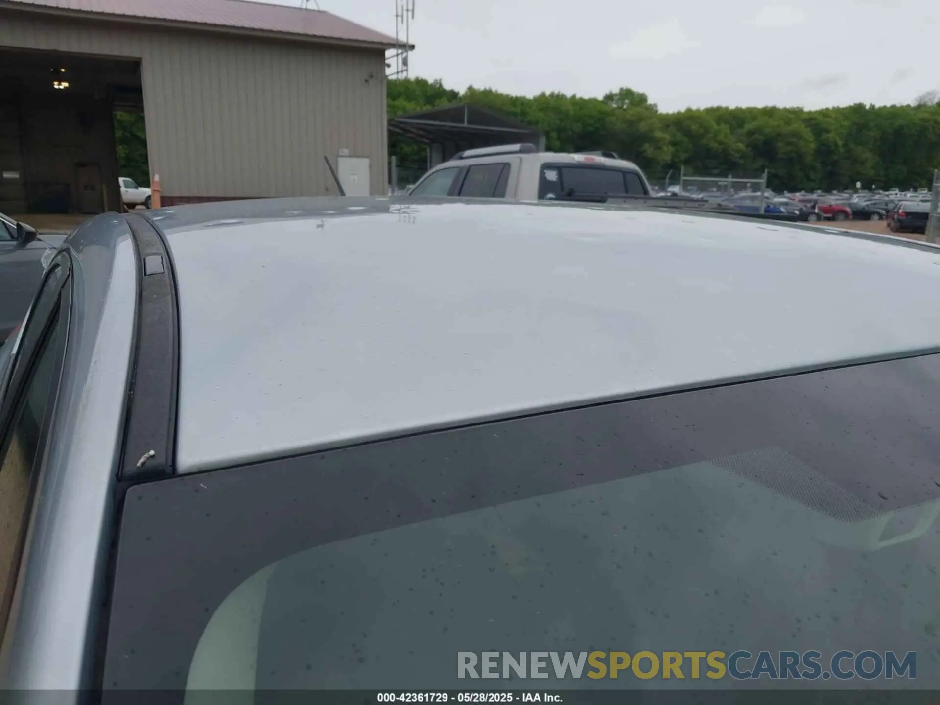 17 Photograph of a damaged car 4S3GKAB60K3608733 SUBARU IMPREZA 2019