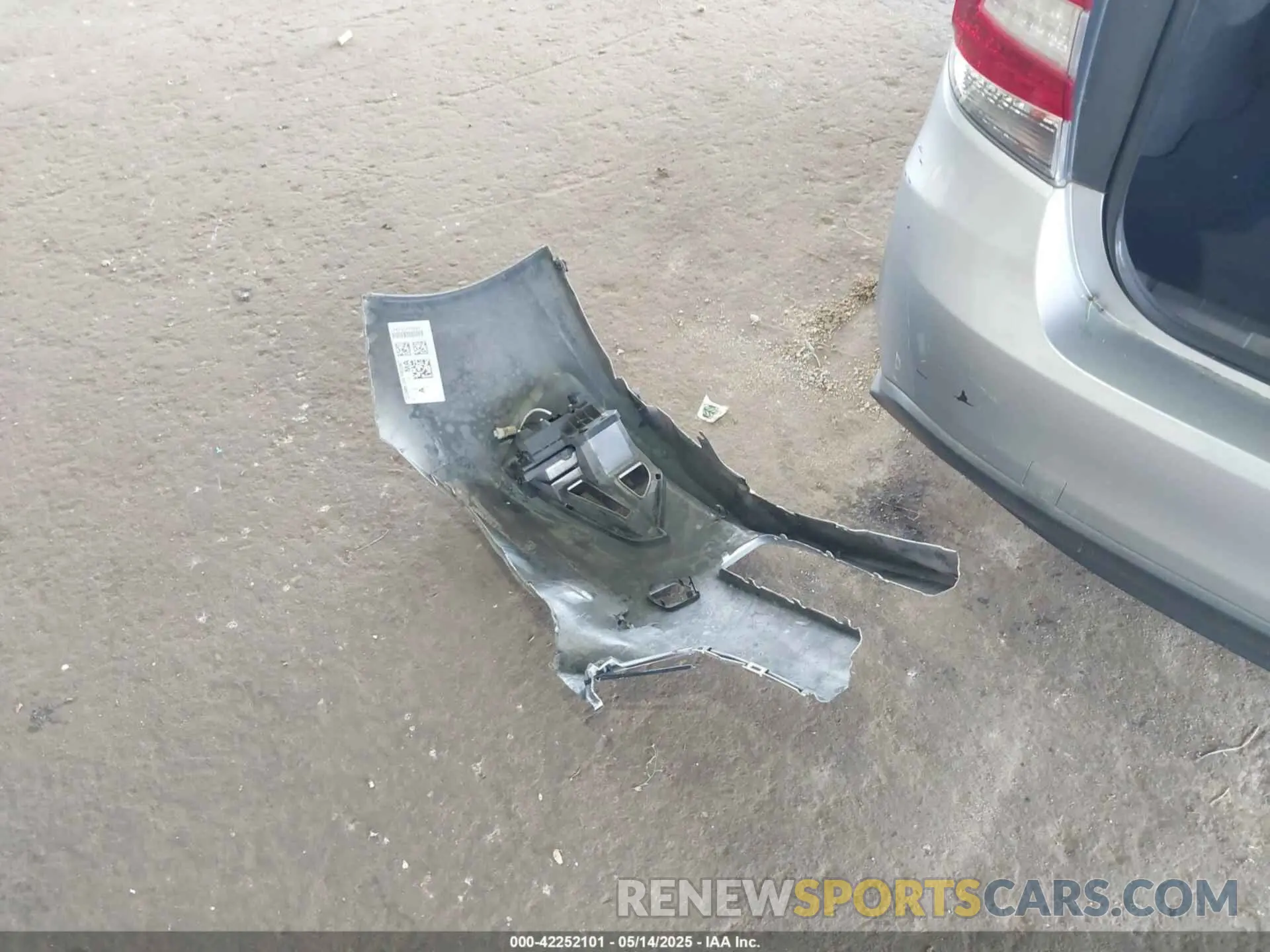 12 Photograph of a damaged car 4S3GKAJ60K3603050 SUBARU IMPREZA 2019