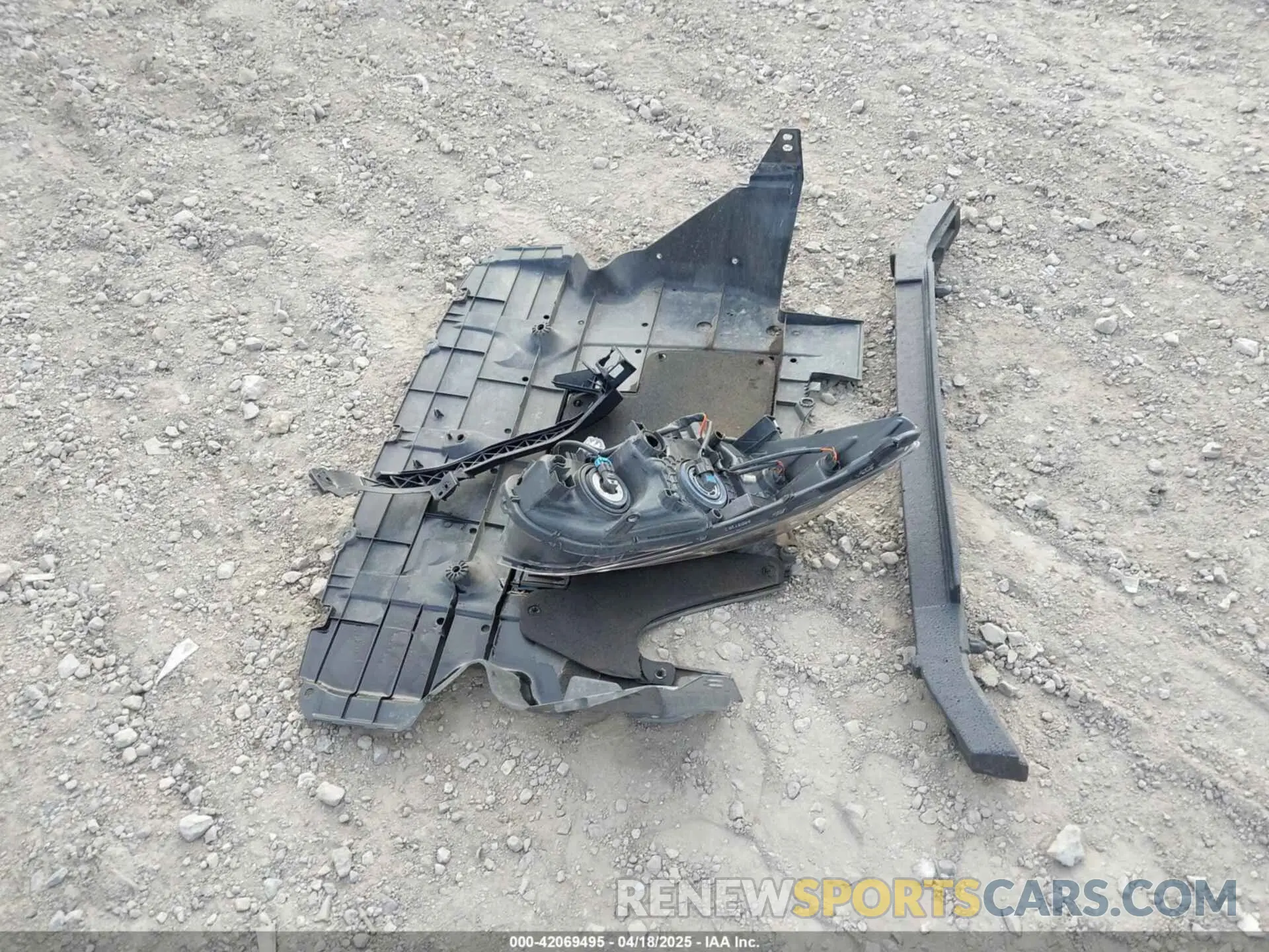 12 Photograph of a damaged car 4S3GKAM65K3610863 SUBARU IMPREZA 2019