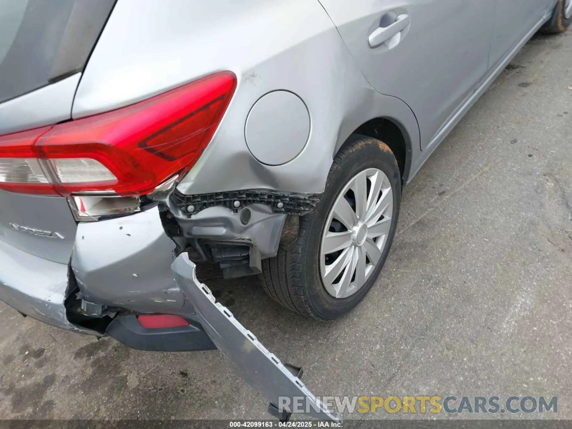 17 Photograph of a damaged car 4S3GTAB62K3726179 SUBARU IMPREZA 2019