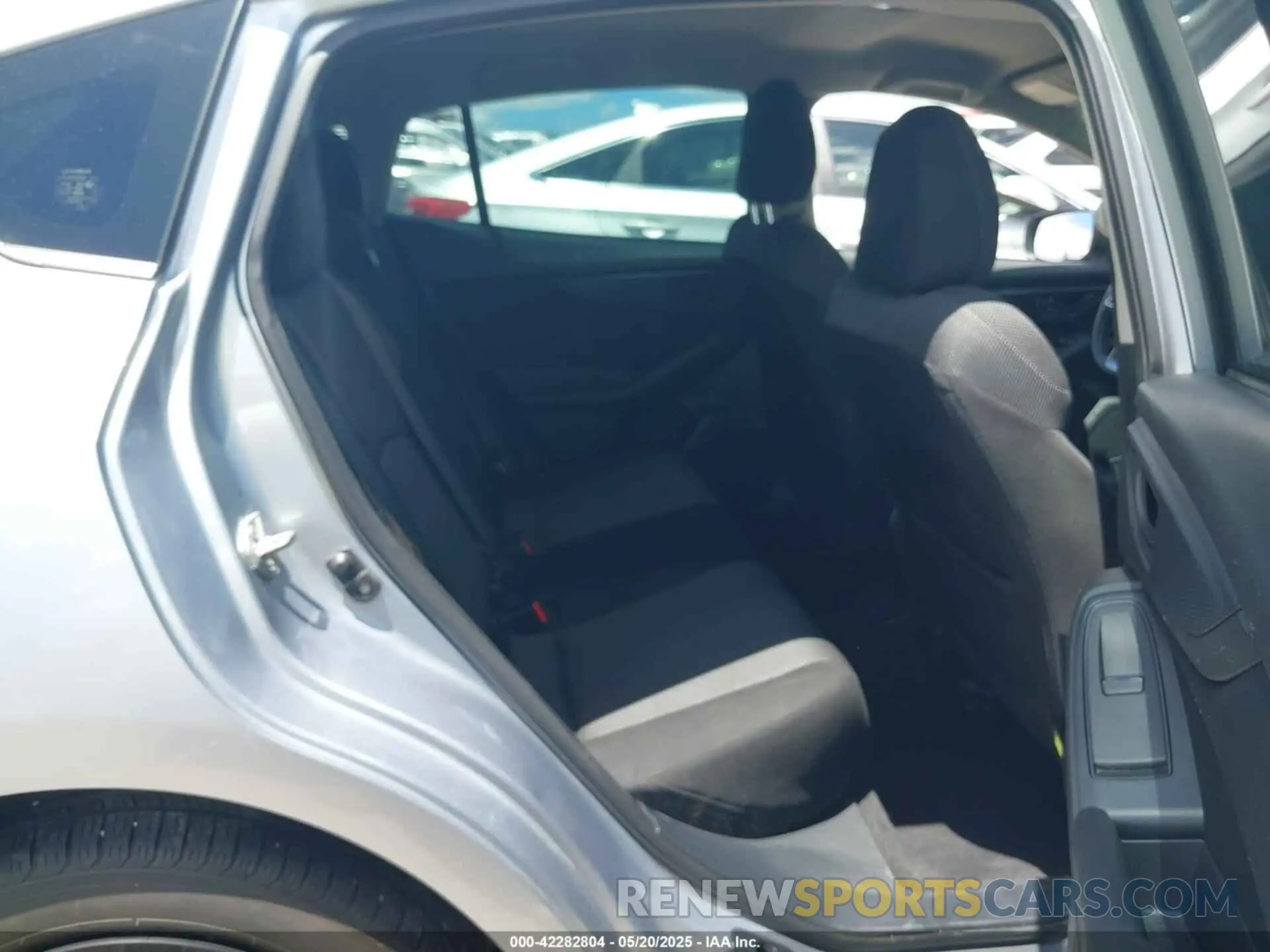 8 Photograph of a damaged car 4S3GTAB67K3728252 SUBARU IMPREZA 2019