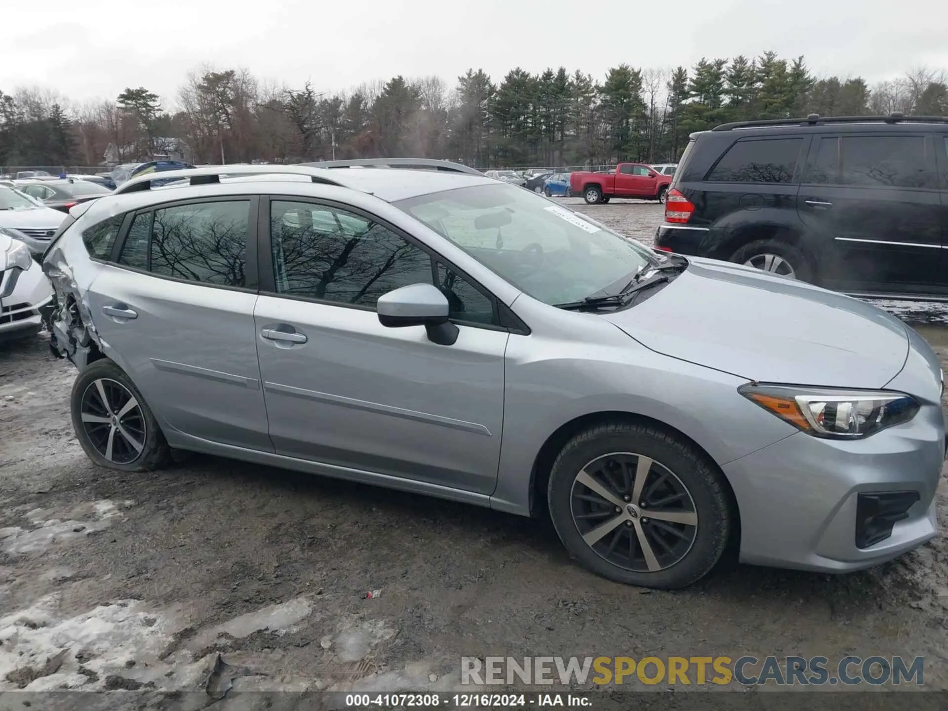 13 Photograph of a damaged car 4S3GTAC6XK3709130 SUBARU IMPREZA 2019