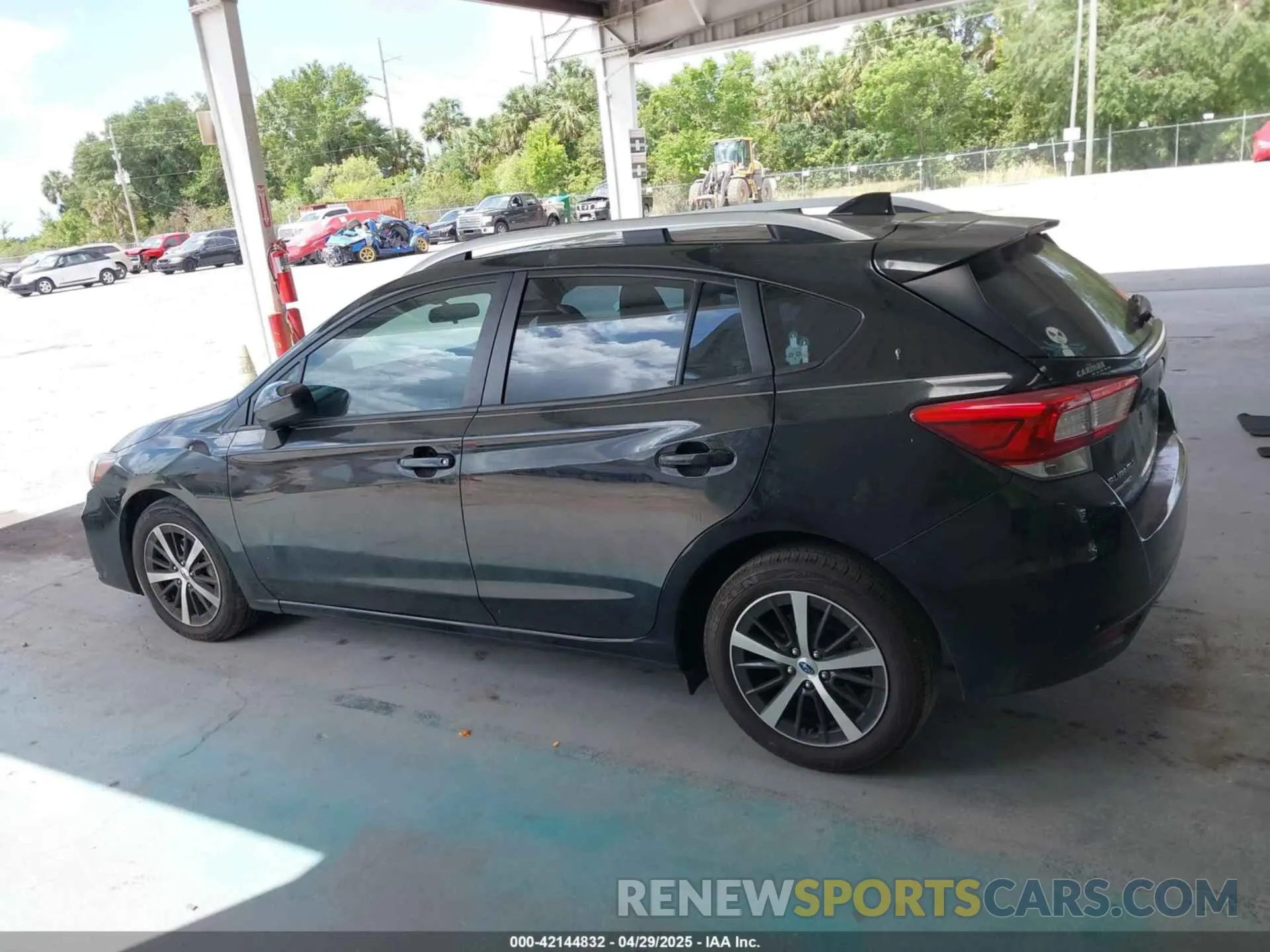 14 Photograph of a damaged car 4S3GTAD66K3730877 SUBARU IMPREZA 2019