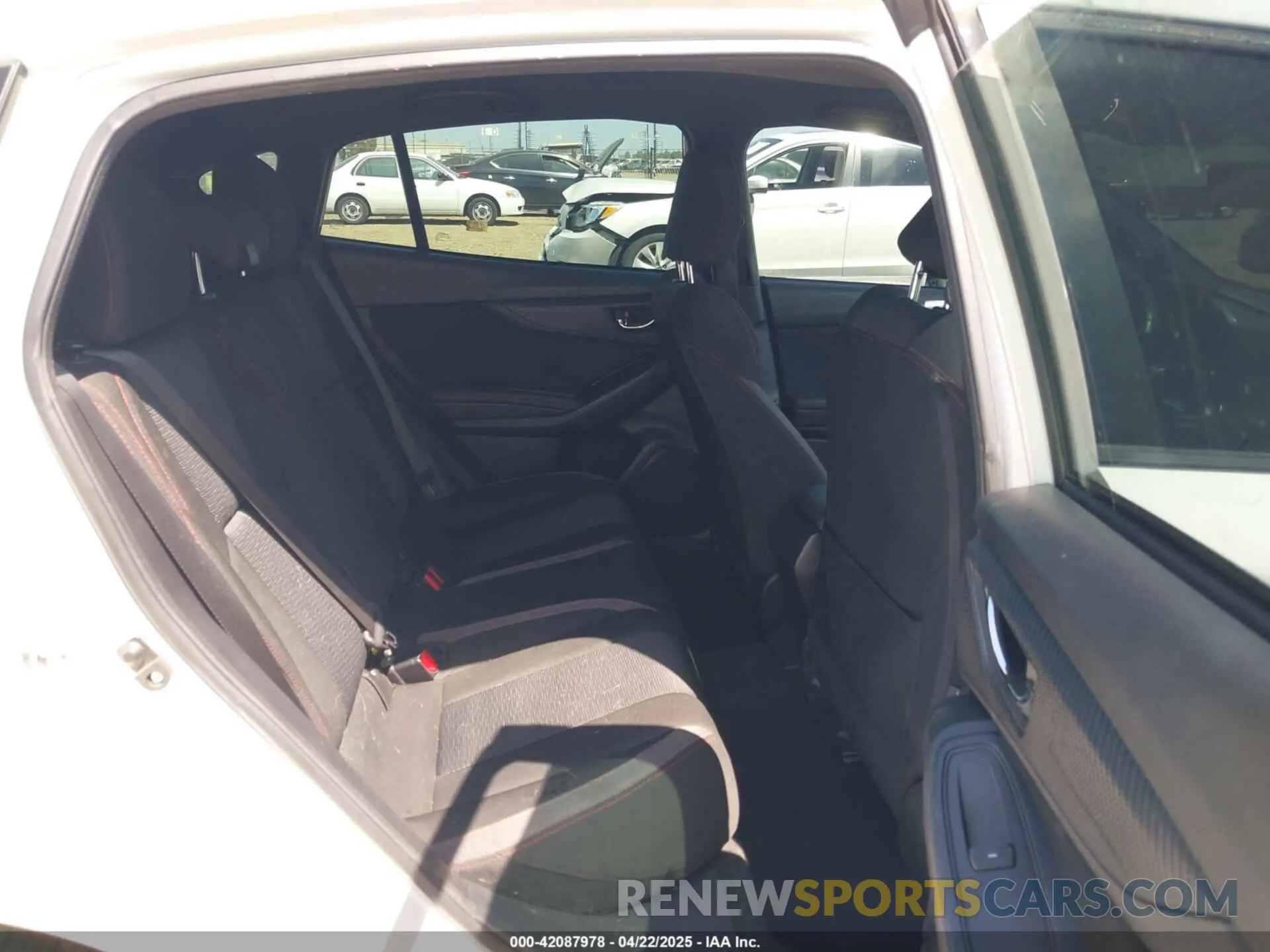 8 Photograph of a damaged car 4S3GTAJ69K1750606 SUBARU IMPREZA 2019