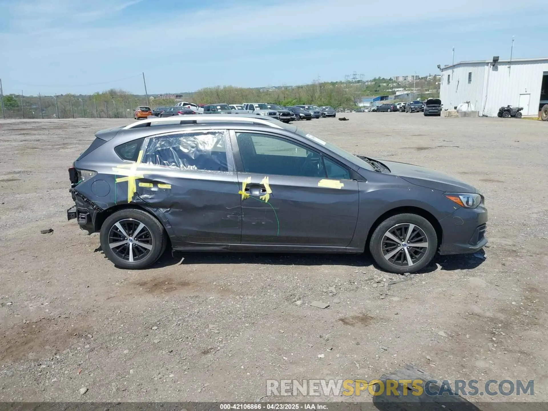 14 Photograph of a damaged car 4S3GTAV68L3719282 SUBARU IMPREZA 2020