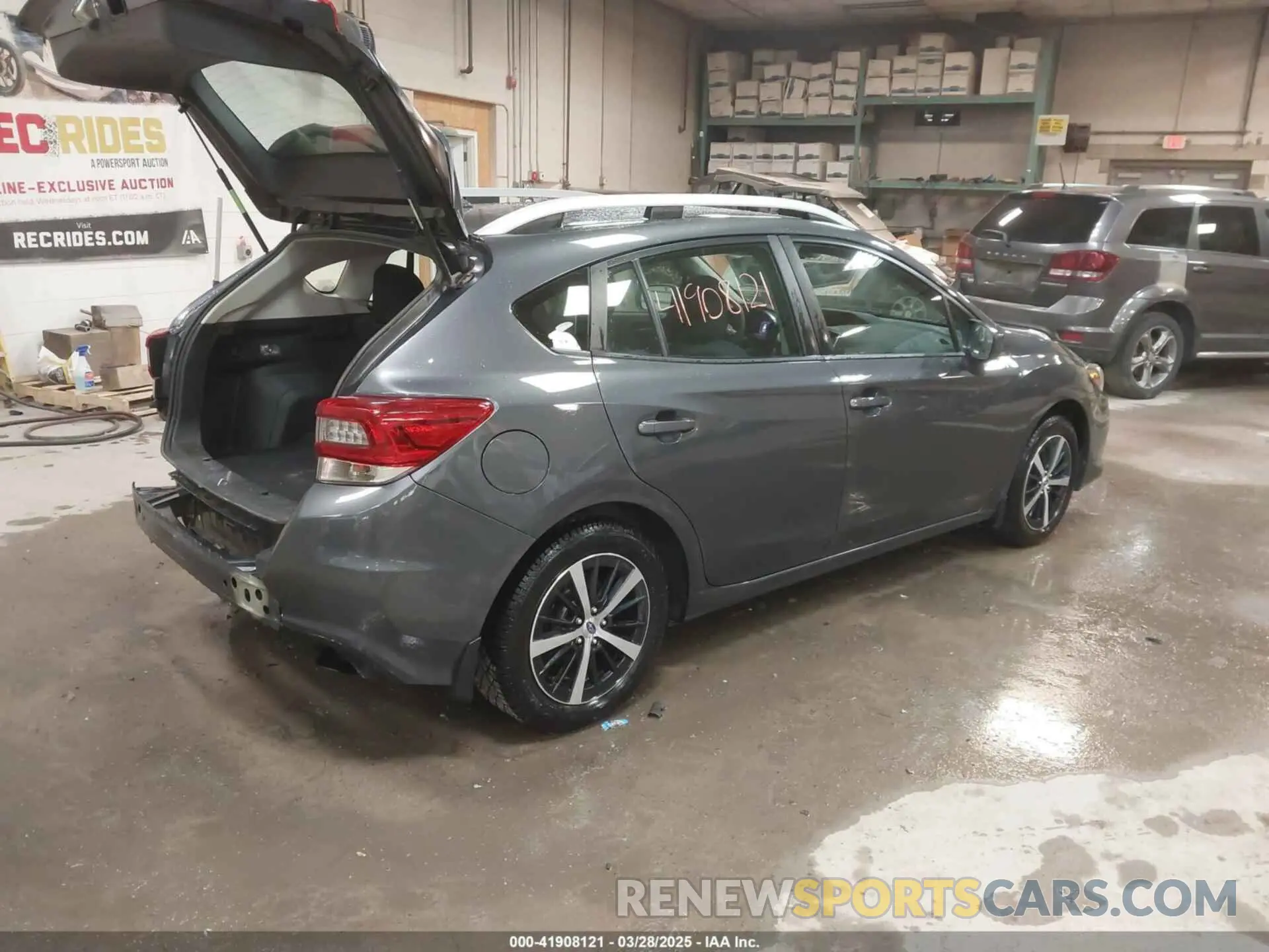 4 Photograph of a damaged car 4S3GTAV6XL3703312 SUBARU IMPREZA 2020