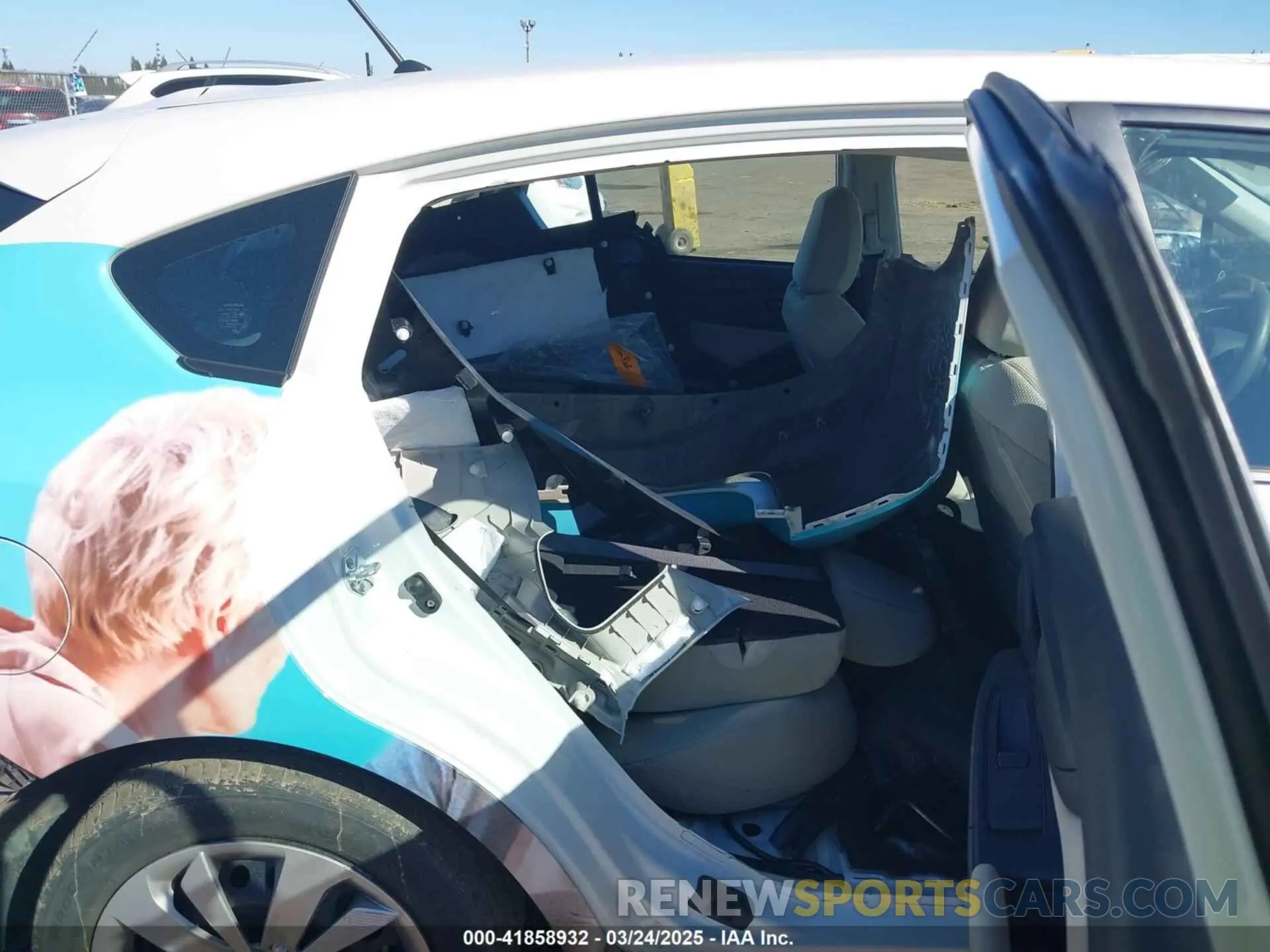 8 Photograph of a damaged car 4S3GTAB67M3711521 SUBARU IMPREZA 2021