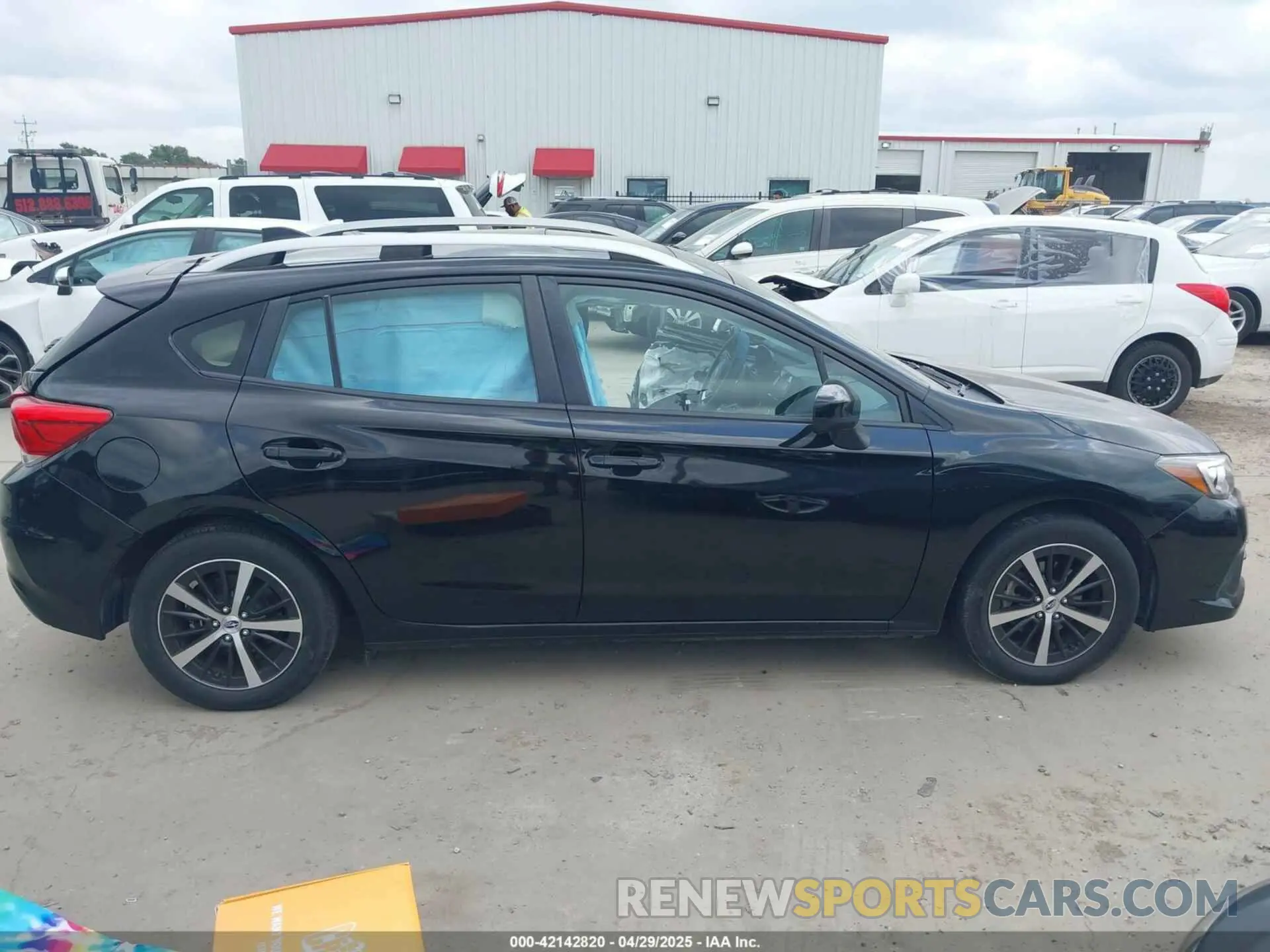 13 Photograph of a damaged car 4S3GTAD64M3707682 SUBARU IMPREZA 2021