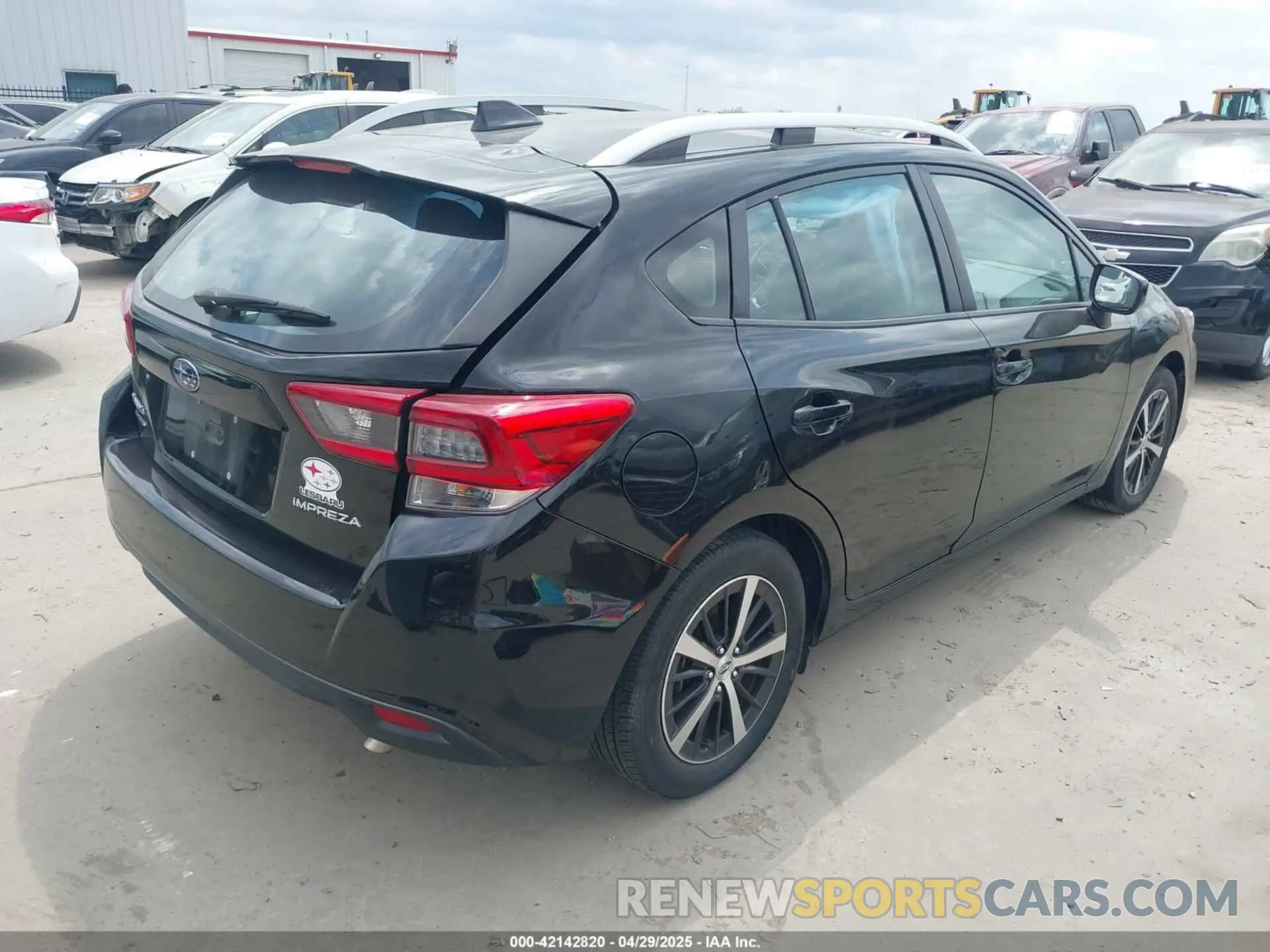 4 Photograph of a damaged car 4S3GTAD64M3707682 SUBARU IMPREZA 2021