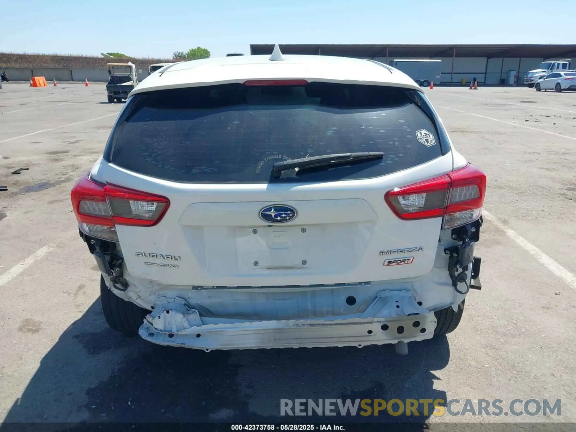 17 Photograph of a damaged car 4S3GTAM64M3710601 SUBARU IMPREZA 2021