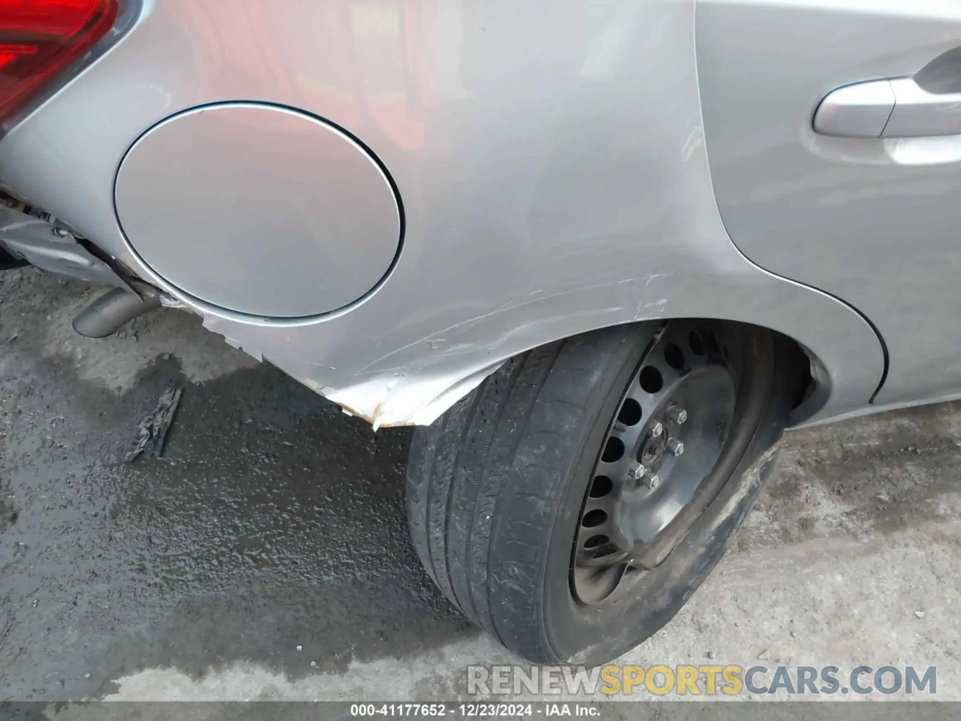 19 Photograph of a damaged car 4S3GTAB68N3714834 SUBARU IMPREZA 2022