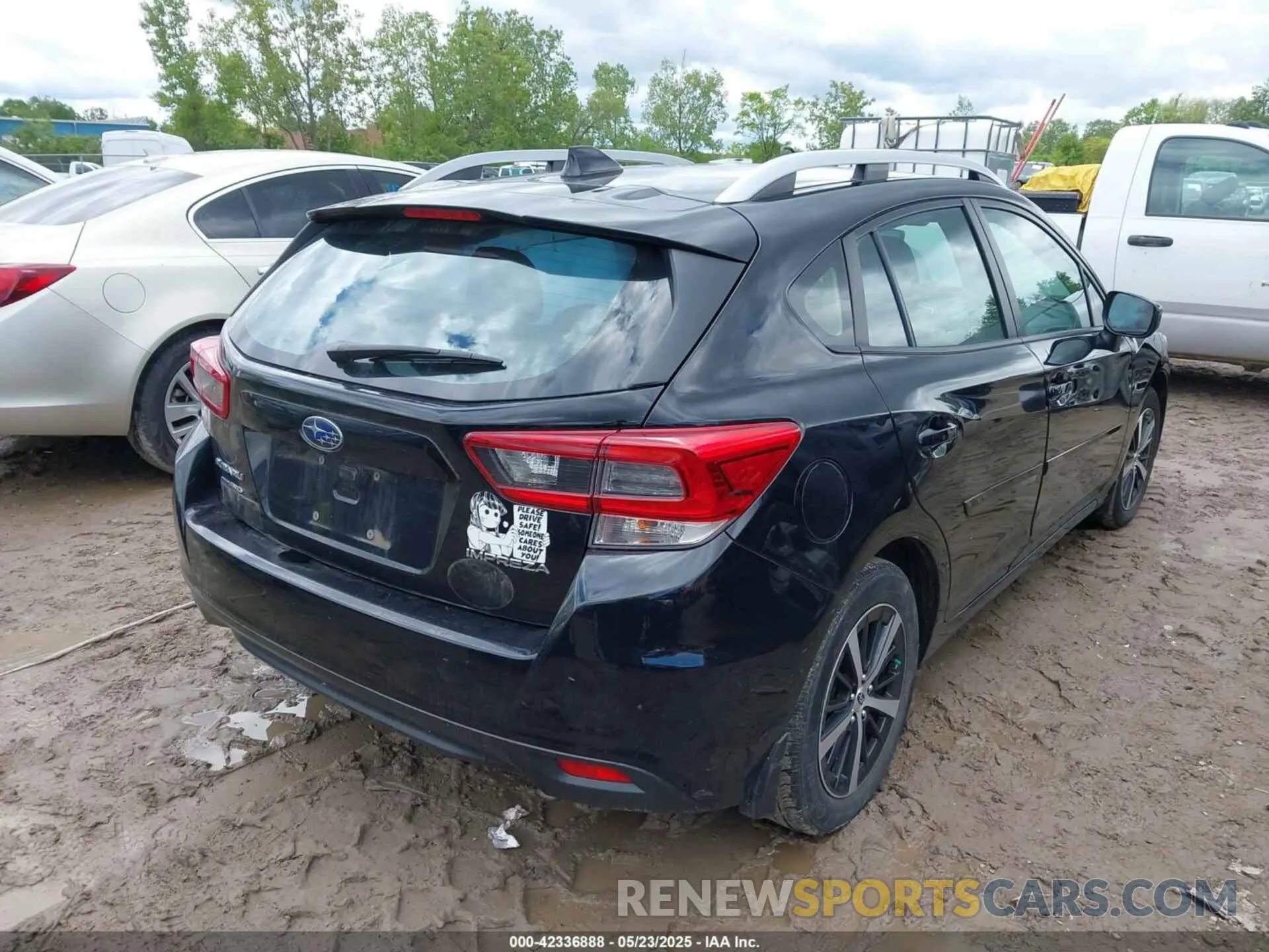 4 Photograph of a damaged car 4S3GTAV61N3726450 SUBARU IMPREZA 2022