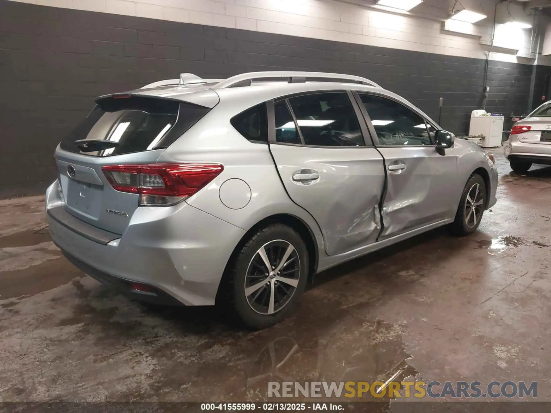 4 Photograph of a damaged car 4S3GTAV62N3720253 SUBARU IMPREZA 2022