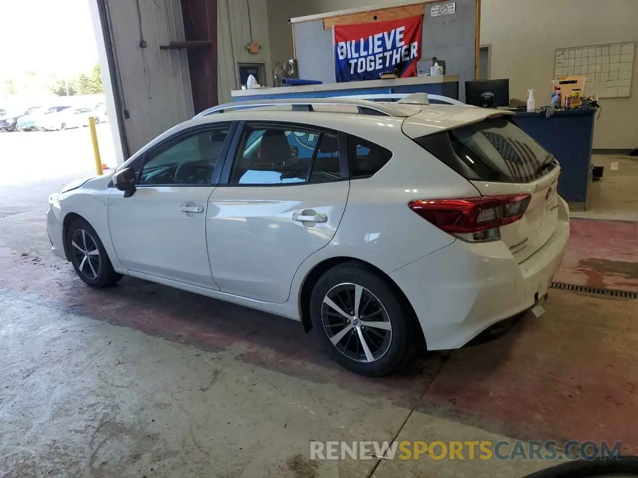 2 Photograph of a damaged car 4S3GTAV66N3701883 SUBARU IMPREZA 2022