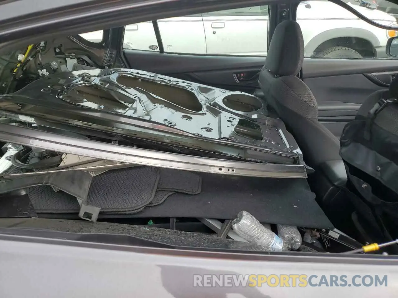10 Photograph of a damaged car 4S3GTAV69N3725854 SUBARU IMPREZA 2022